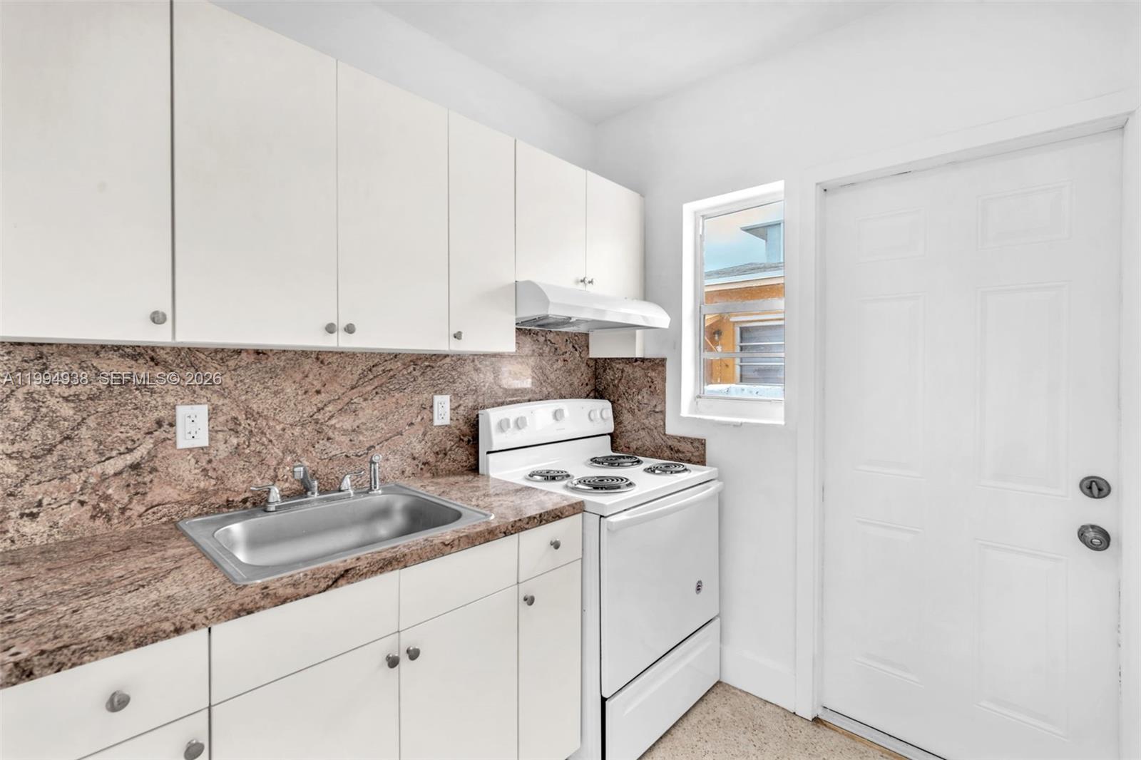 ISLE OF NORMANDY MIAMI VI - Residential Lease