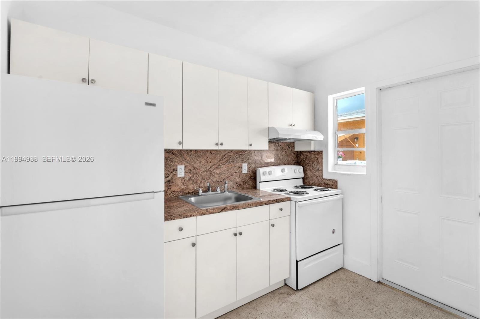 ISLE OF NORMANDY MIAMI VI - Residential Lease