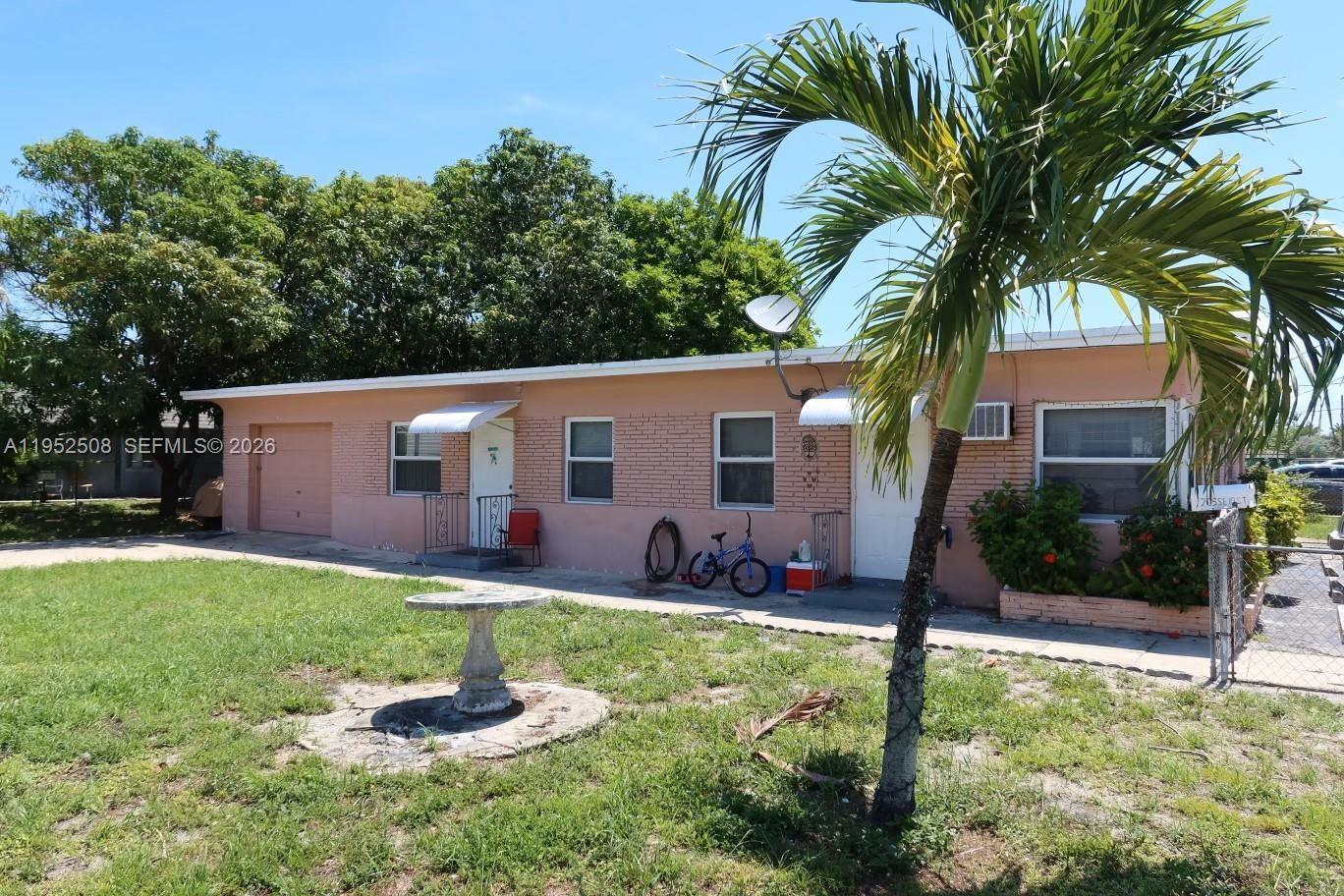 HALLANDALE PARK - Land