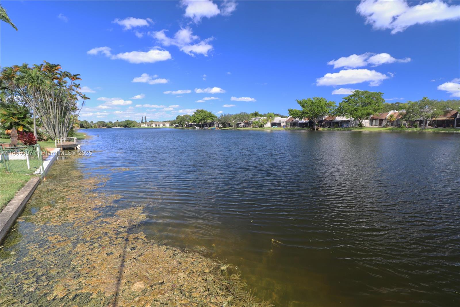 PEMBROKE LAKES SEC 6 - Residential