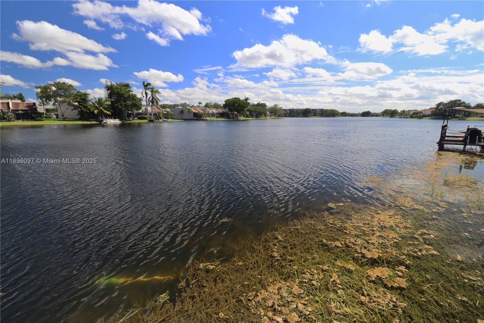 PEMBROKE LAKES SEC 6 - Residential
