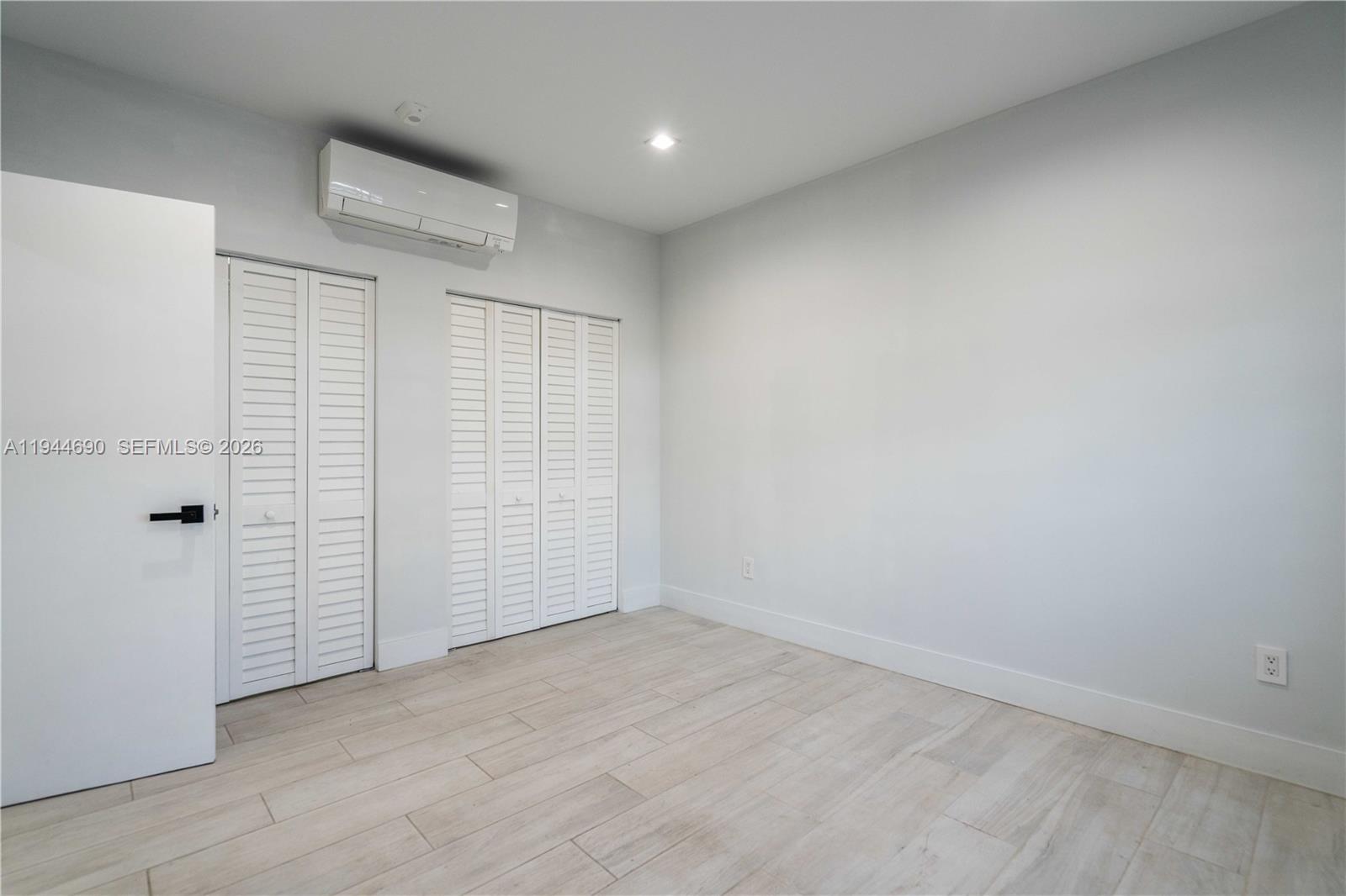 OCEAN BEACH ADDN NO 3 - Residential Lease
