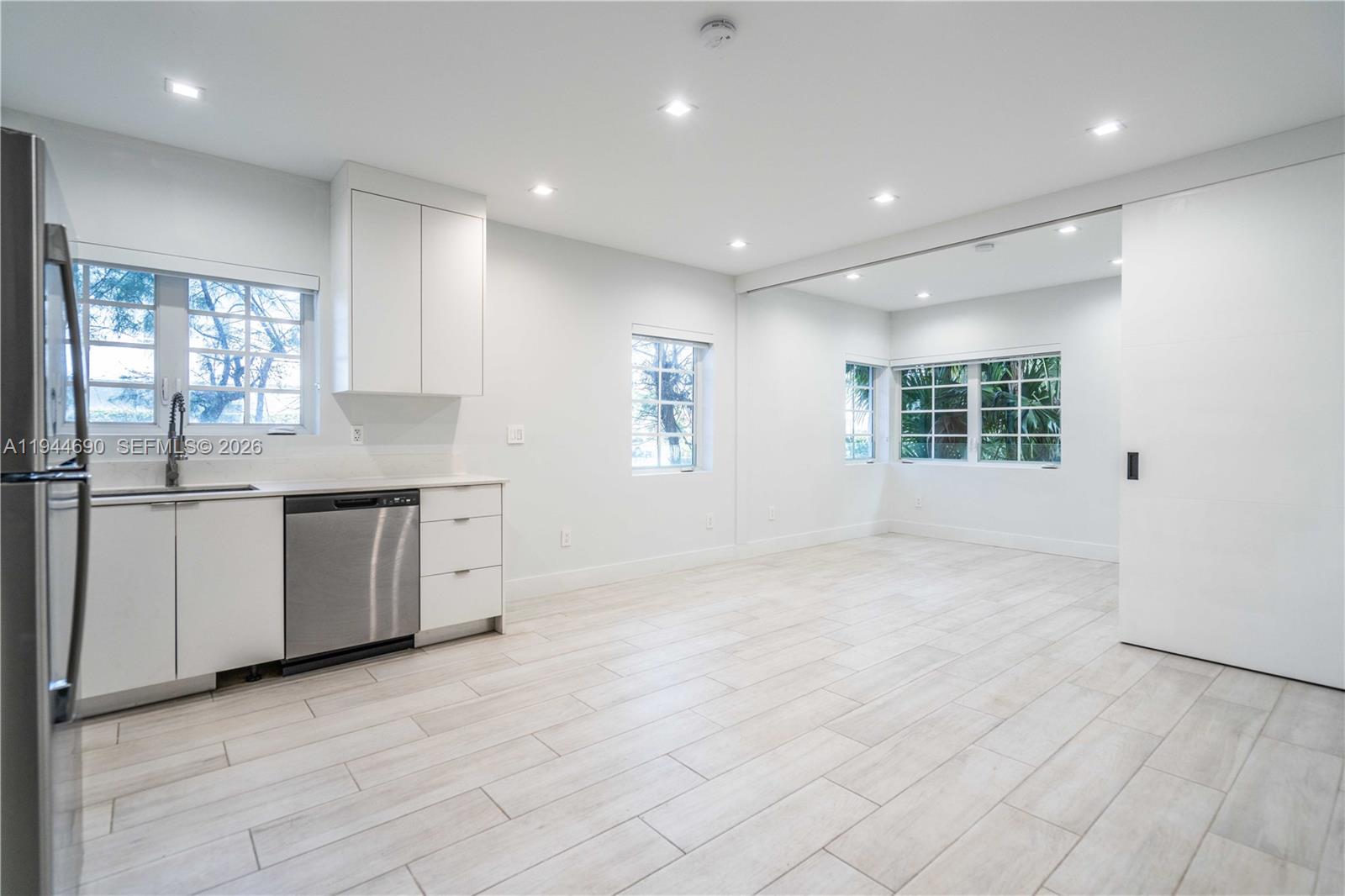 OCEAN BEACH ADDN NO 3 - Residential Lease