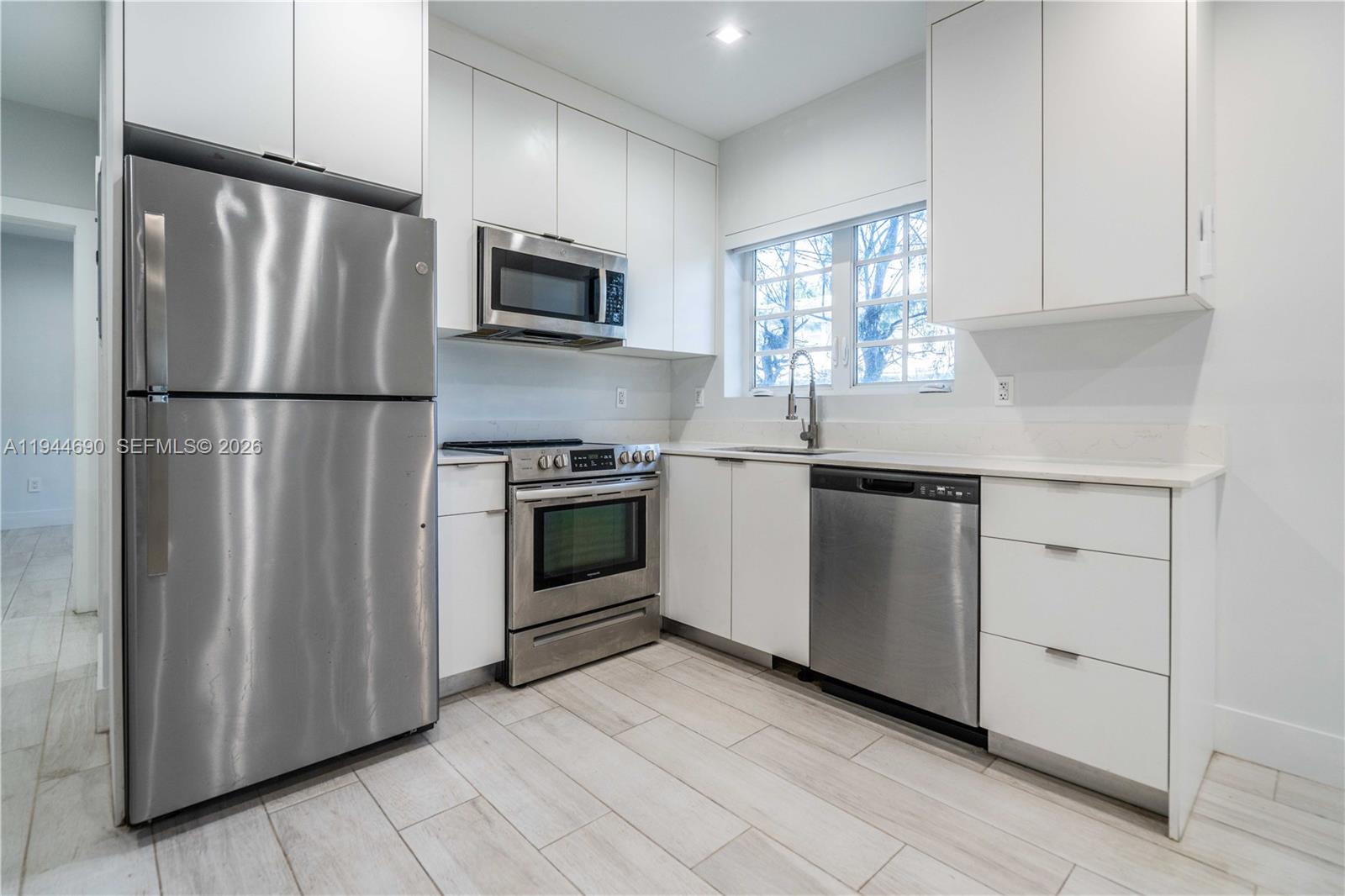 OCEAN BEACH ADDN NO 3 - Residential Lease