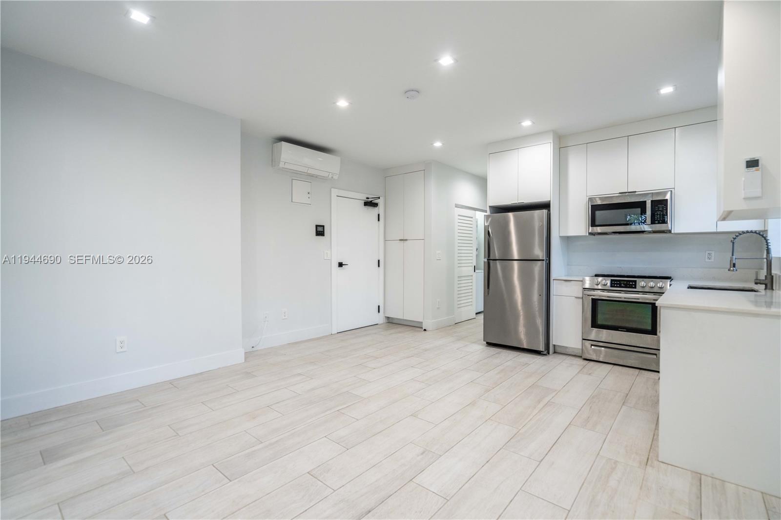 OCEAN BEACH ADDN NO 3 - Residential Lease