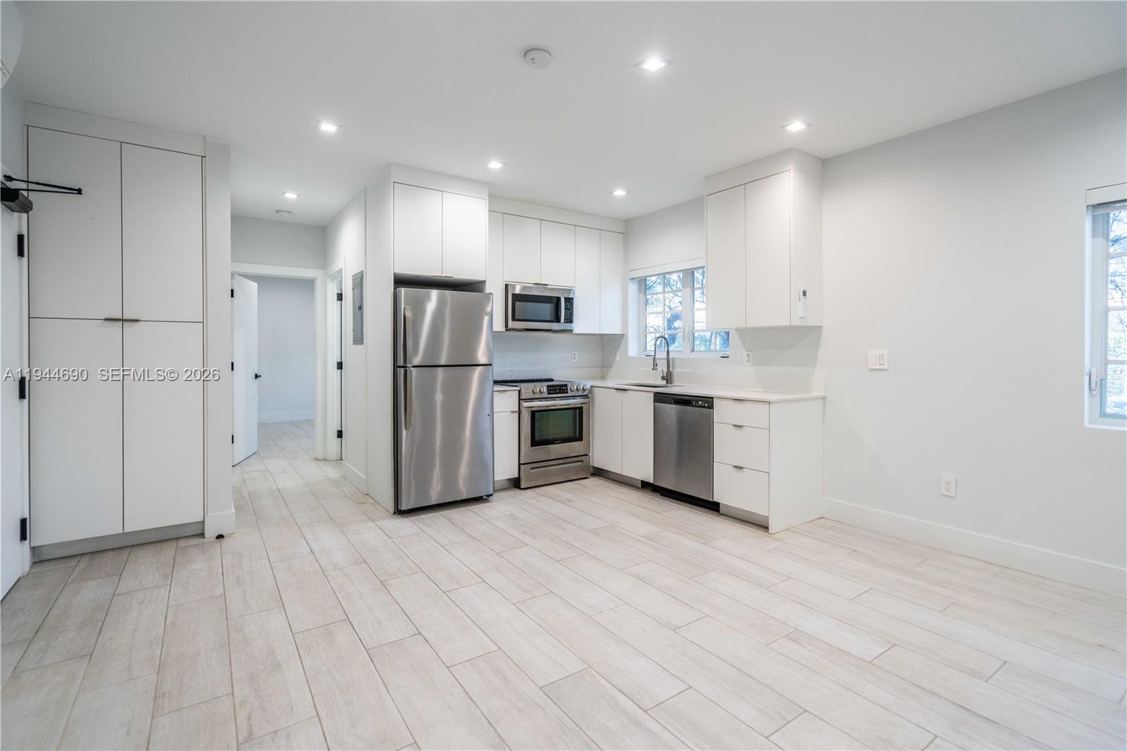 OCEAN BEACH ADDN NO 3 - Residential Lease