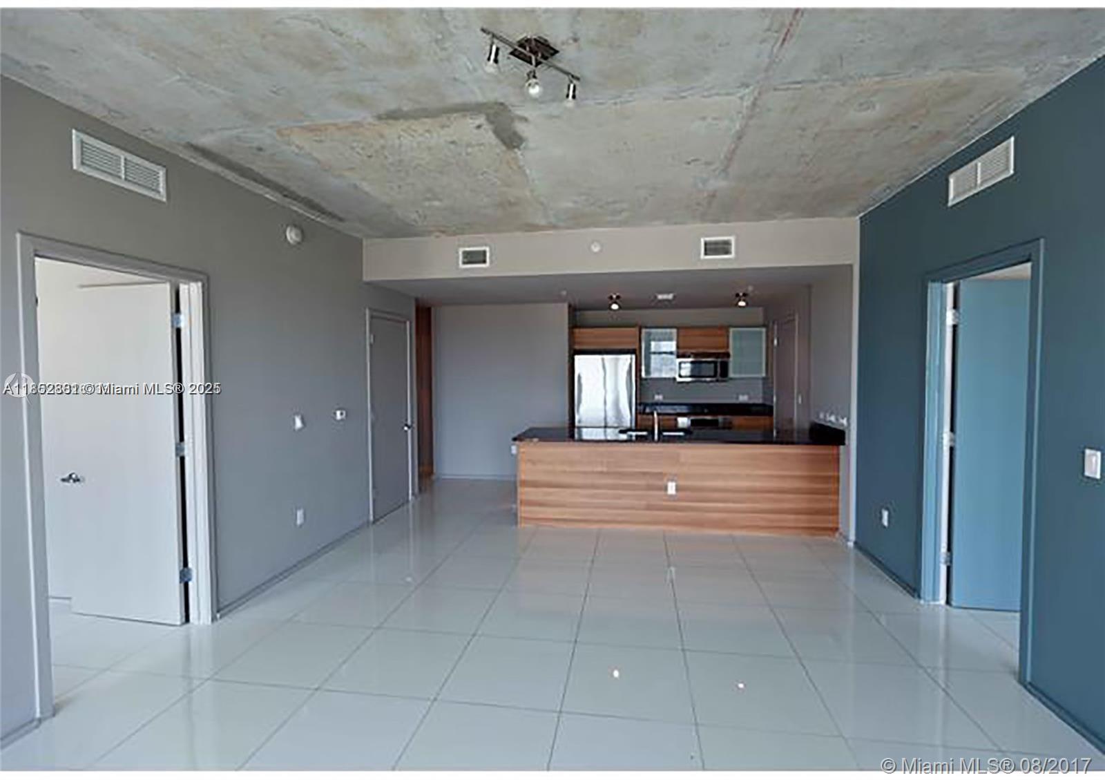 3301 NE 1st Ave H2210
