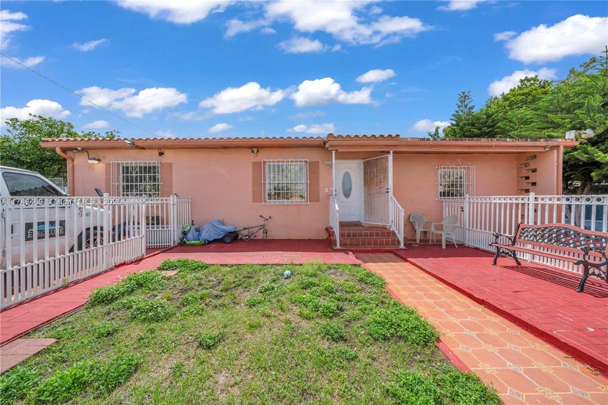 Investor Special....... Unique multi-family residence comprising two single-family homes on a single lot. The combined living space totals approximately 5,005 square feet. The main structure, built in 1950, The property includes a total of 9 bedrooms and 6 bathrooms, offering ample space for residents. The lot size is approximately 10,125 square feet.
Please contact listing agent for showings.