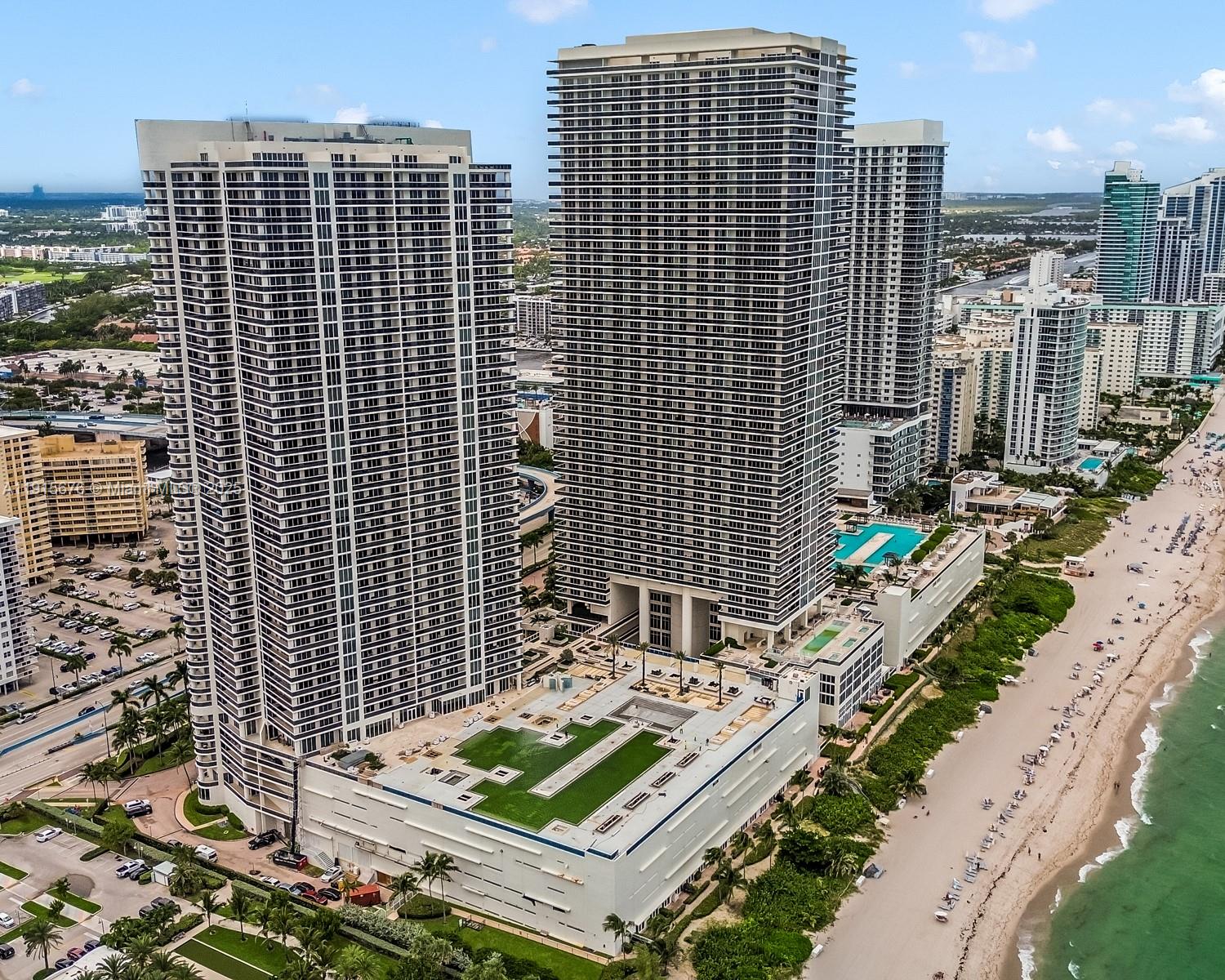 PLAZA TOWERS SOUTH CONDO - Residential