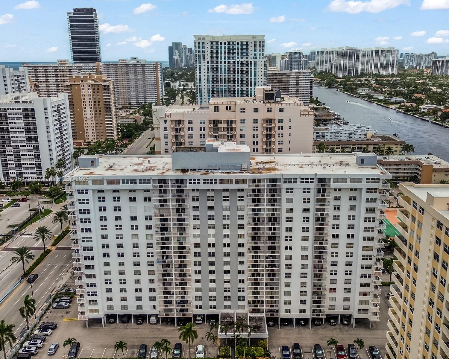 PLAZA TOWERS SOUTH CONDO - Residential