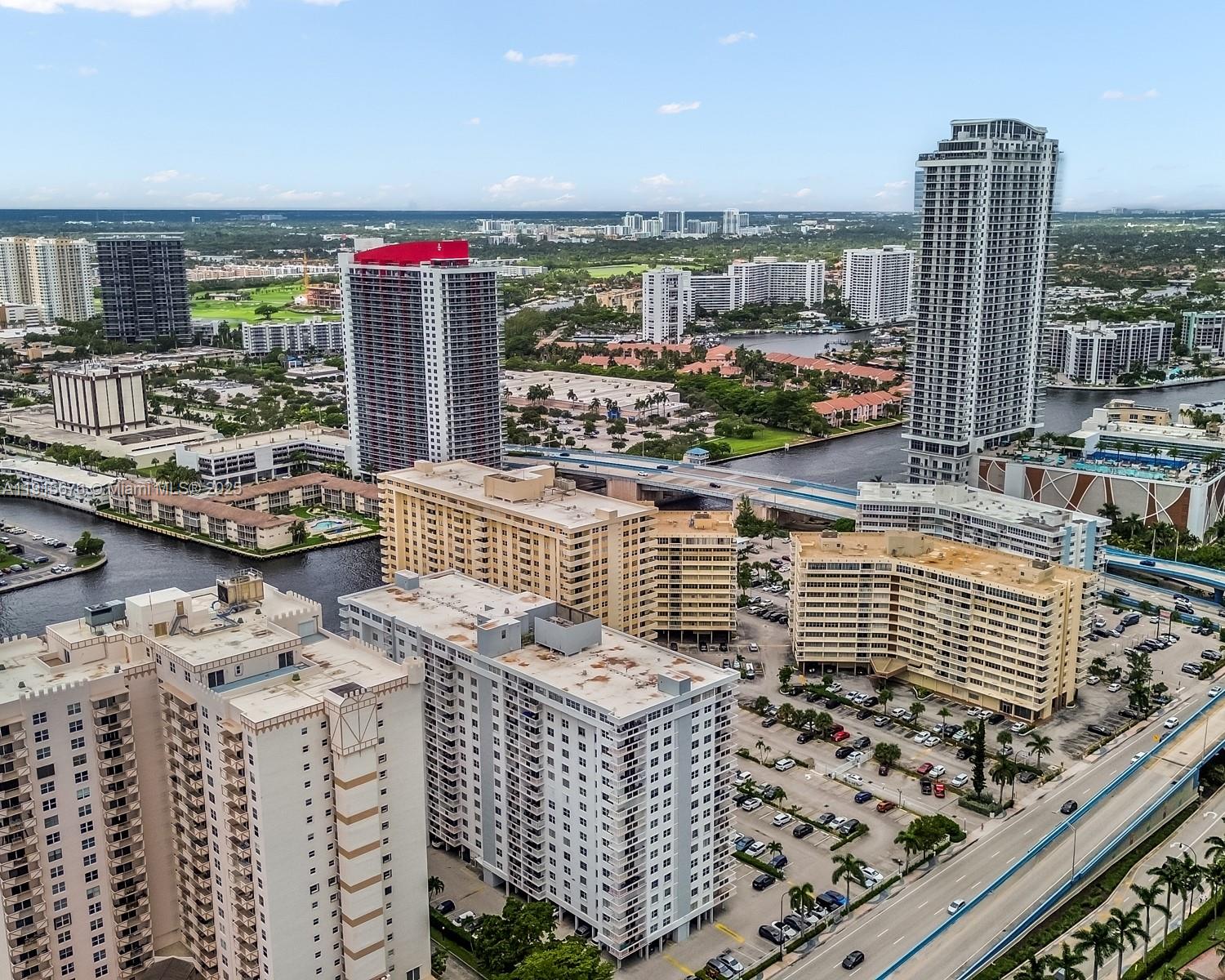 PLAZA TOWERS SOUTH CONDO - Residential