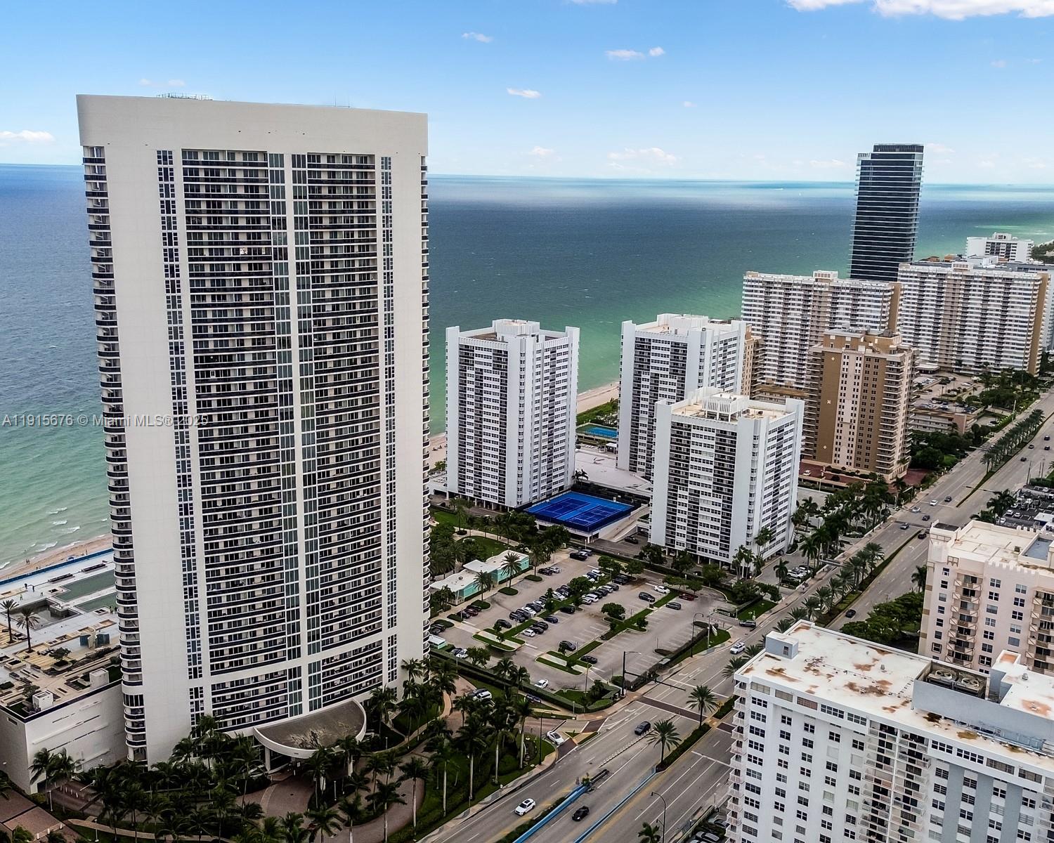 PLAZA TOWERS SOUTH CONDO - Residential