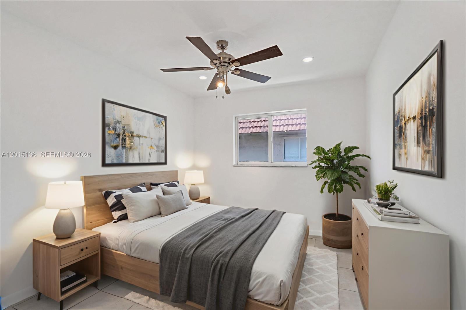 WINDSOR COURT CONDOMINIUM - Residential