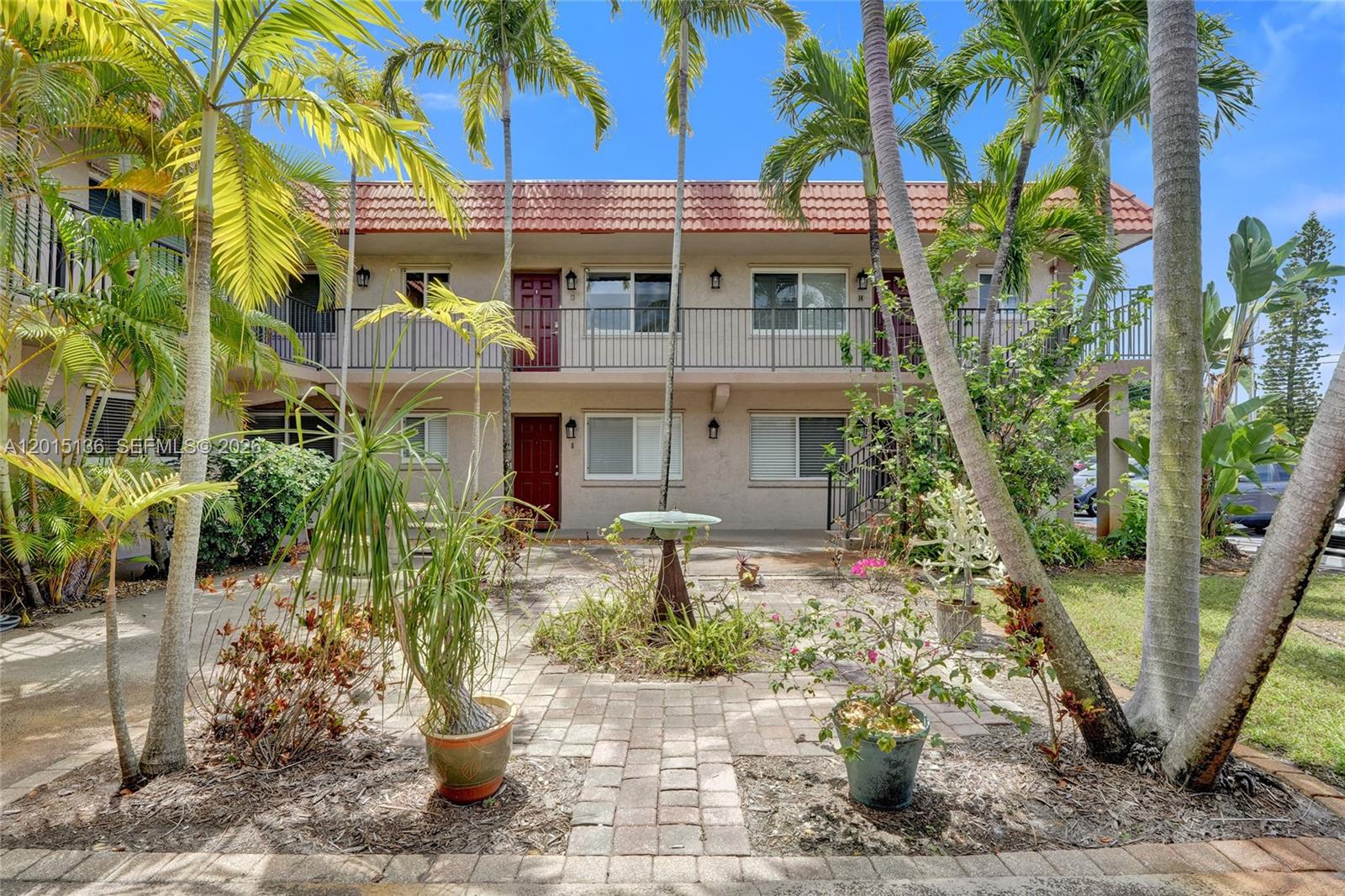 WINDSOR COURT CONDOMINIUM - Residential