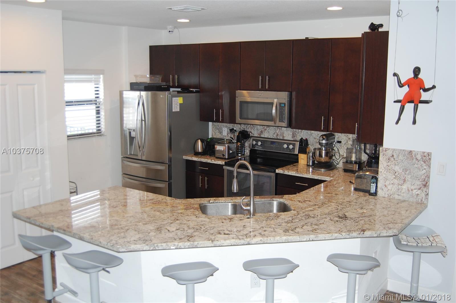 CHAMPION LAKES - Residential Lease