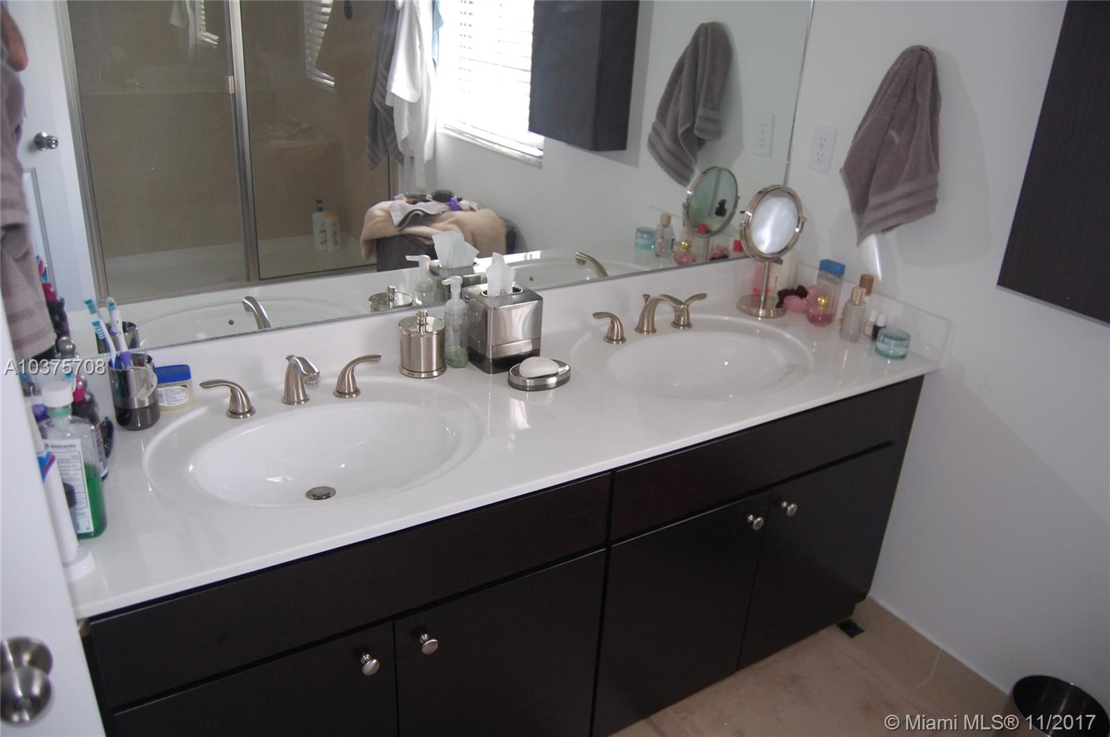 CHAMPION LAKES - Residential Lease