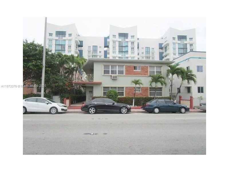 Attn: Don’t miss this 1st-floor studio in the heart of NOBE—just one block from the beach! Features tile floors, fresh paint, and an unbeatable location. Easy to show, easy to rent! Move-in date: October 30, 2025.