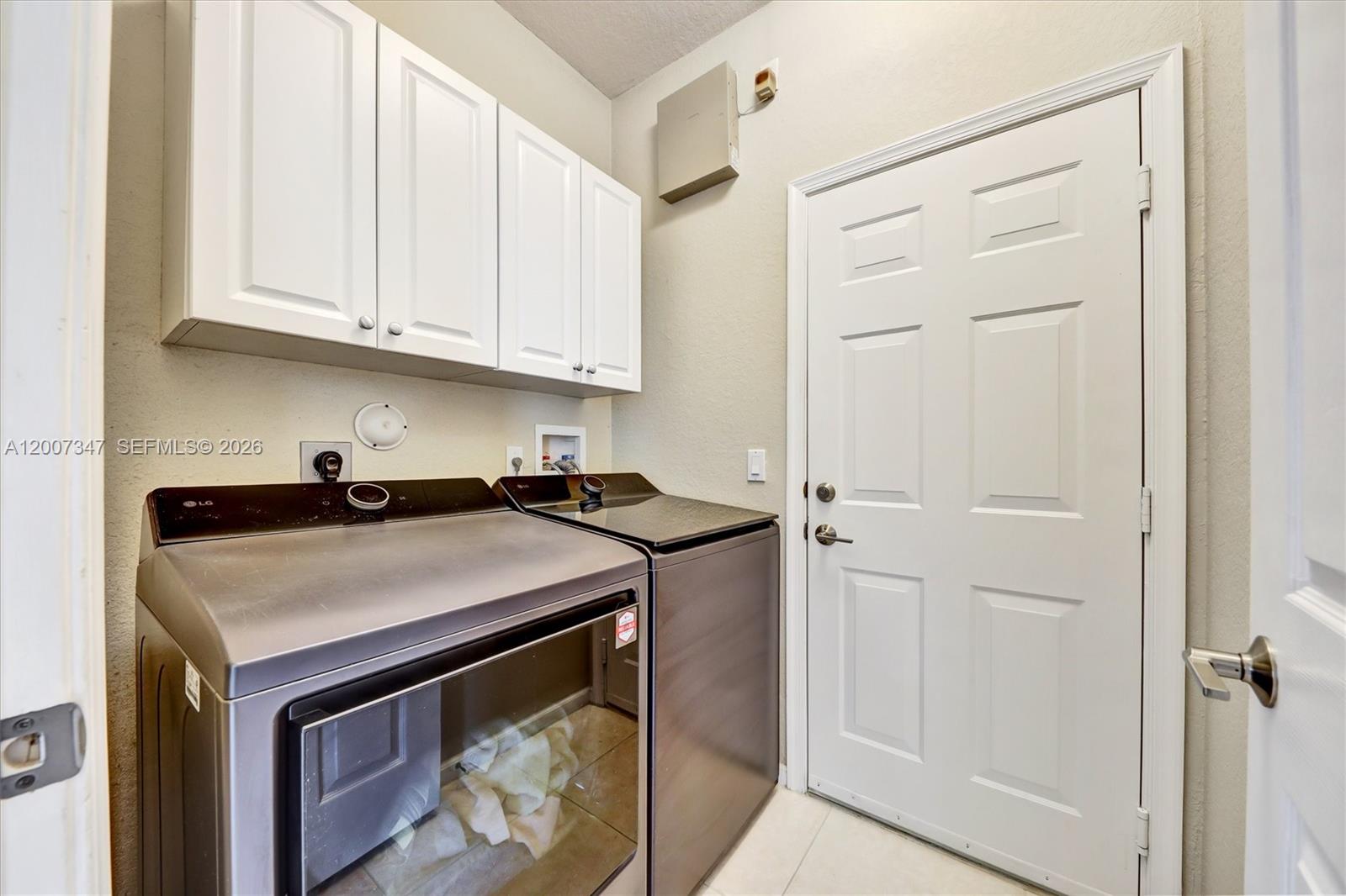 HERON BAY FOUR - Residential