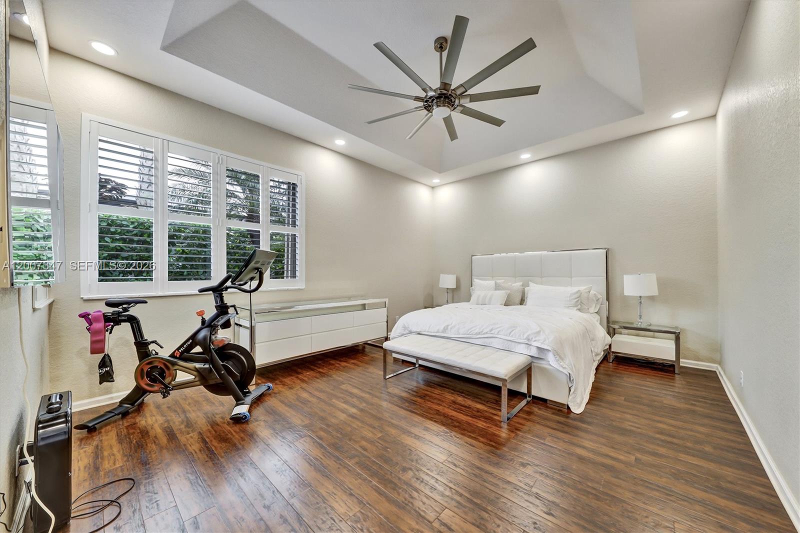 HERON BAY FOUR - Residential