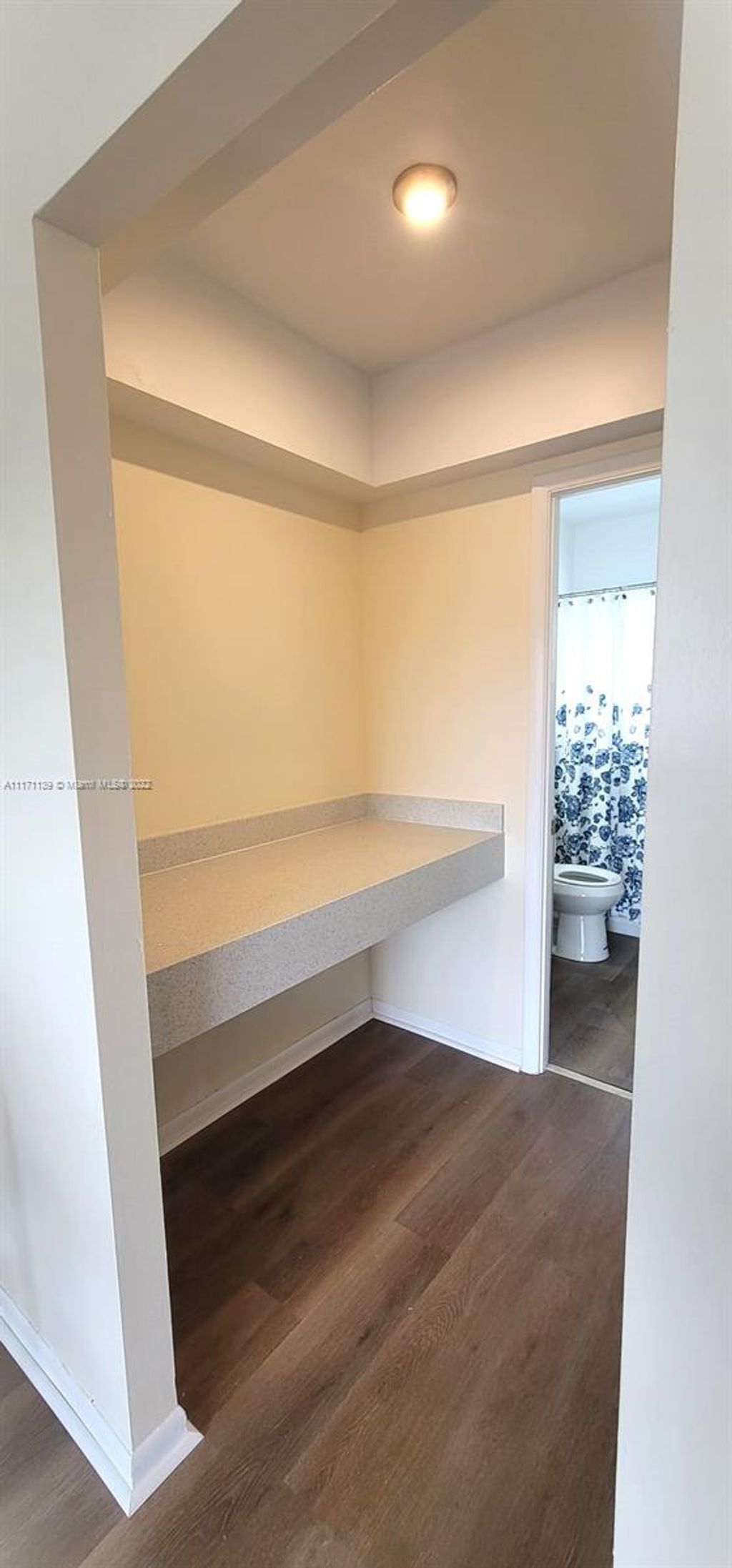 Photo of 2200 Park Ln #302, Hollywood, FL 33021 (MLS # A11171139)