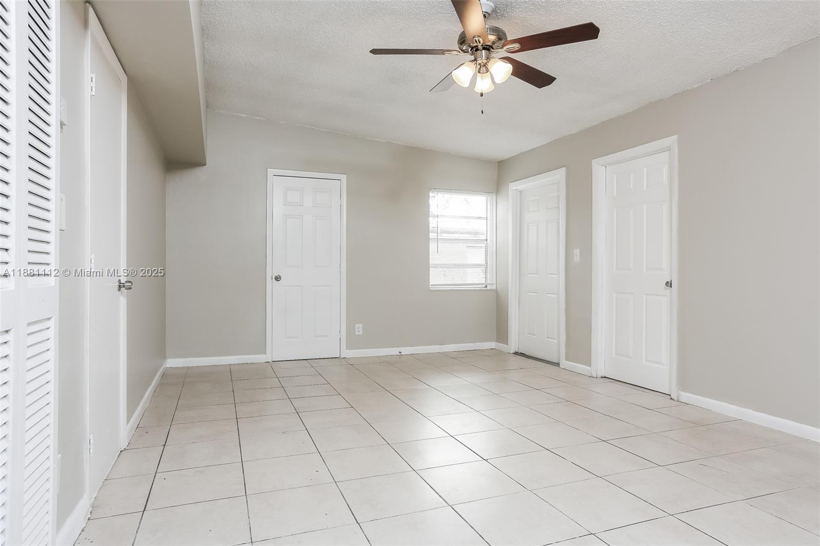 LAUDERDALE MANOR - Residential Lease
