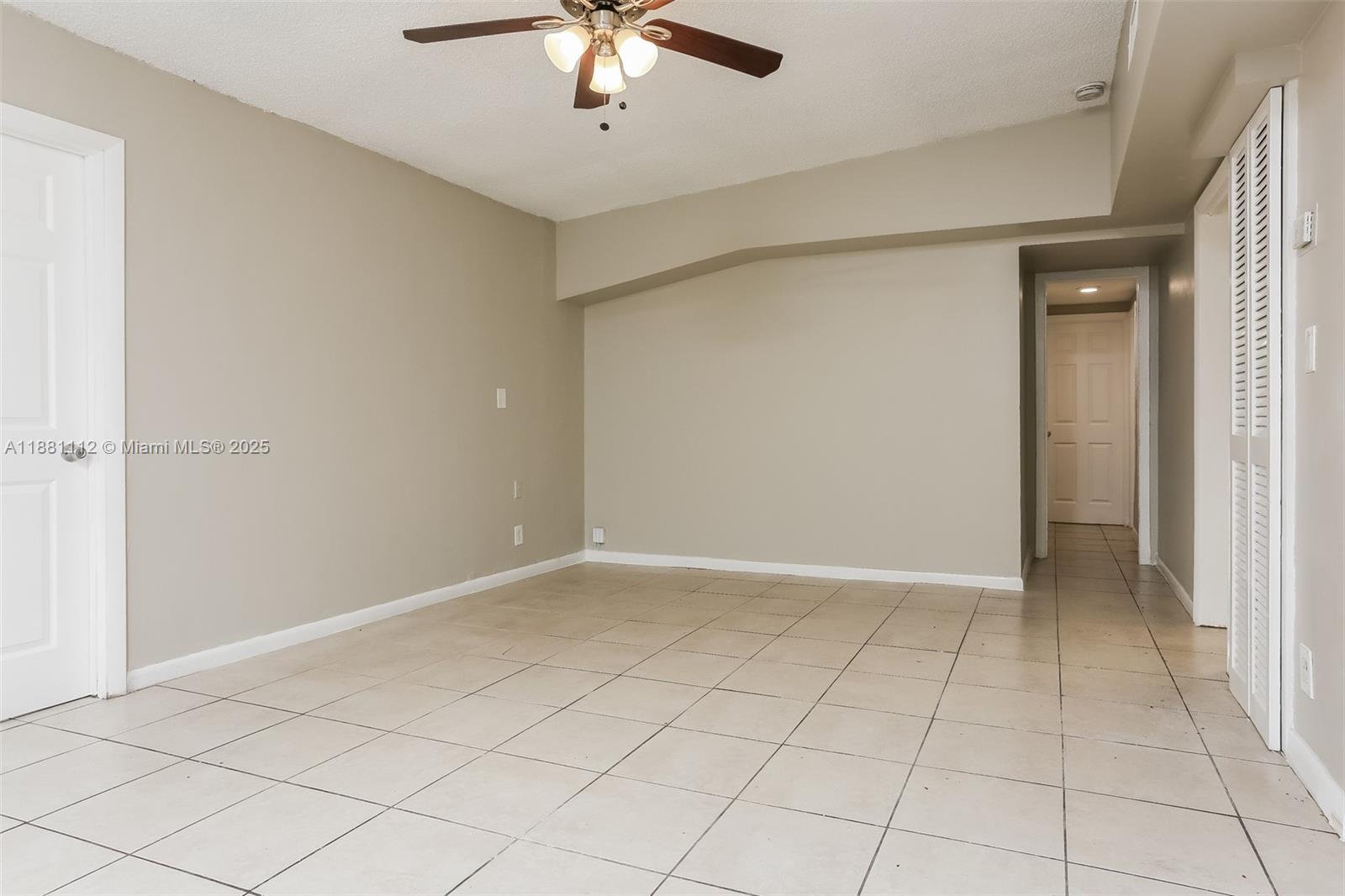 LAUDERDALE MANOR - Residential Lease