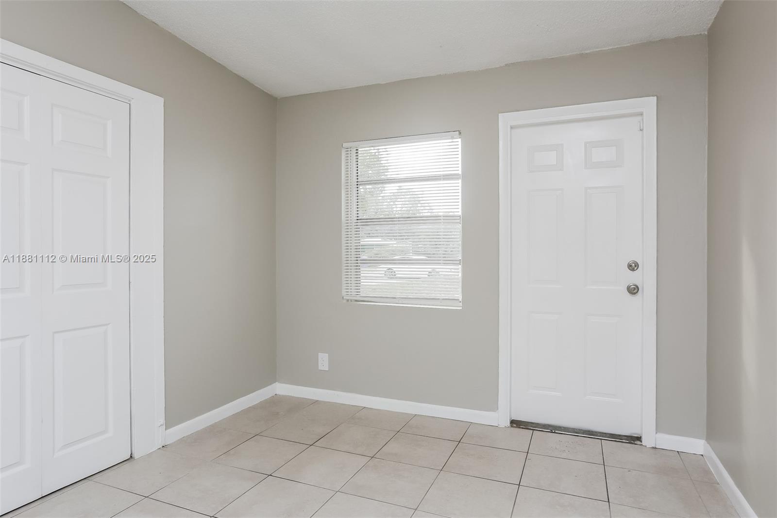 LAUDERDALE MANOR - Residential Lease