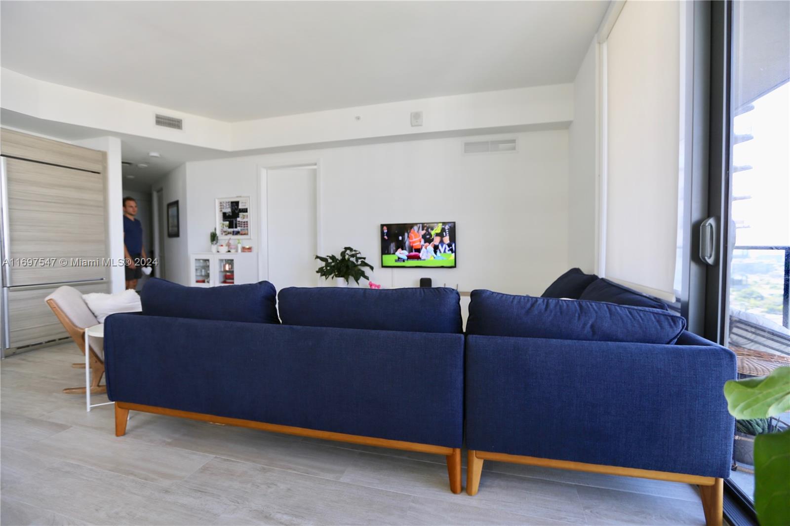3401 MIDTOWN CONDO - Residential