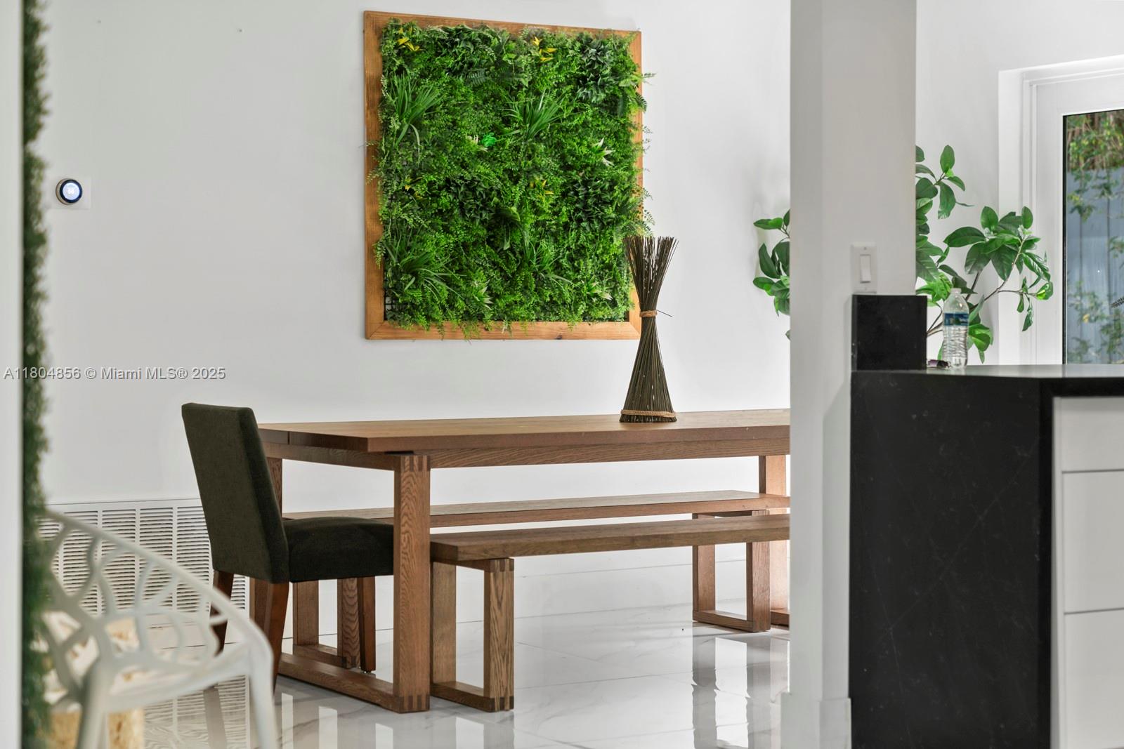 SUNSET ISLES SEC 4 - Residential Lease