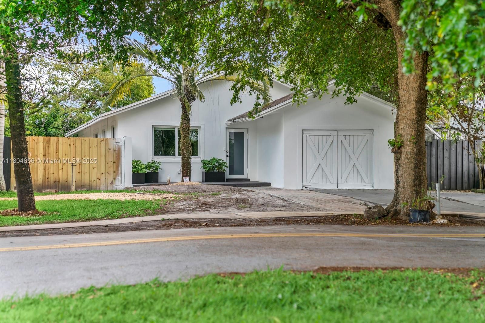 SUNSET ISLES SEC 4 - Residential Lease