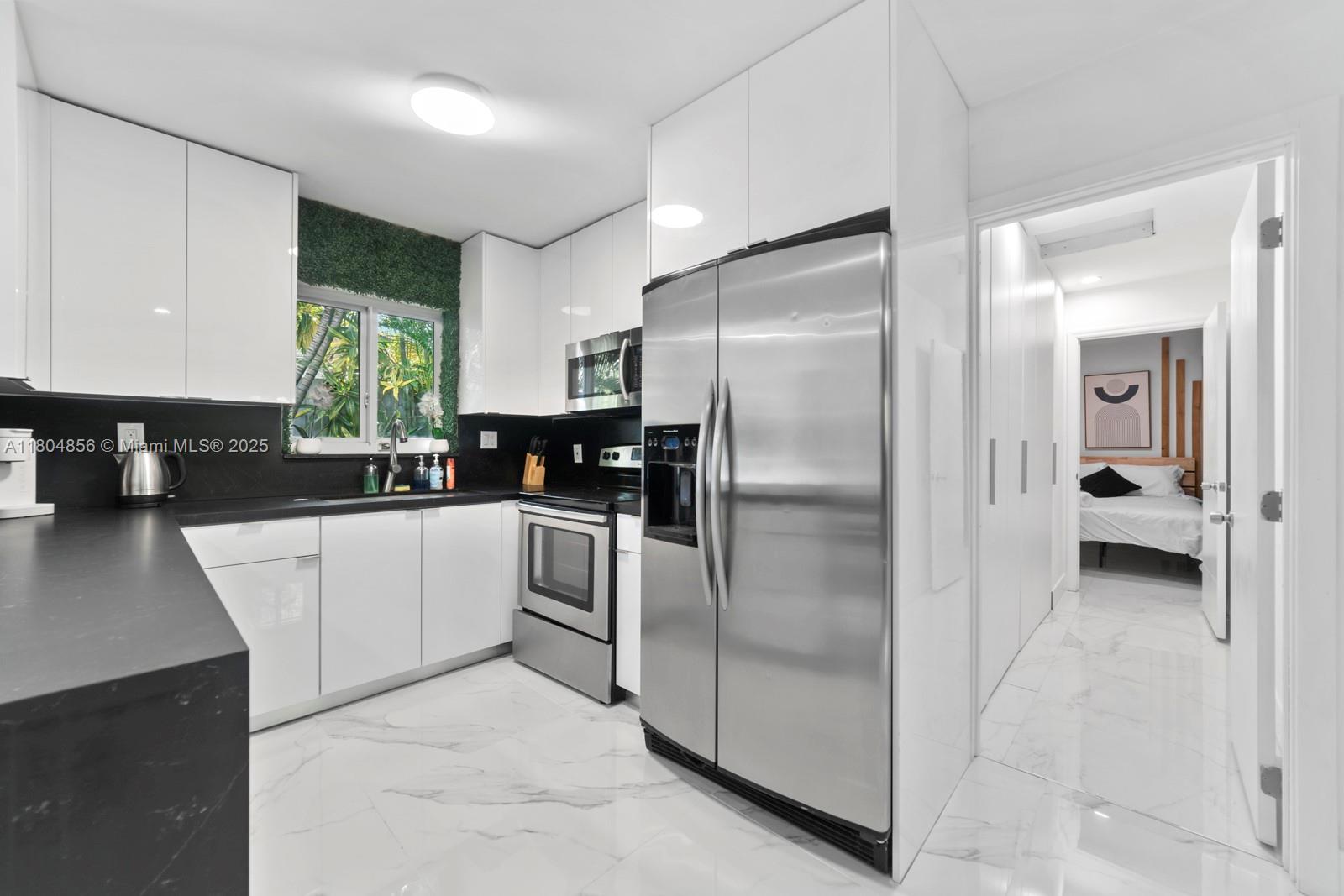 SUNSET ISLES SEC 4 - Residential Lease