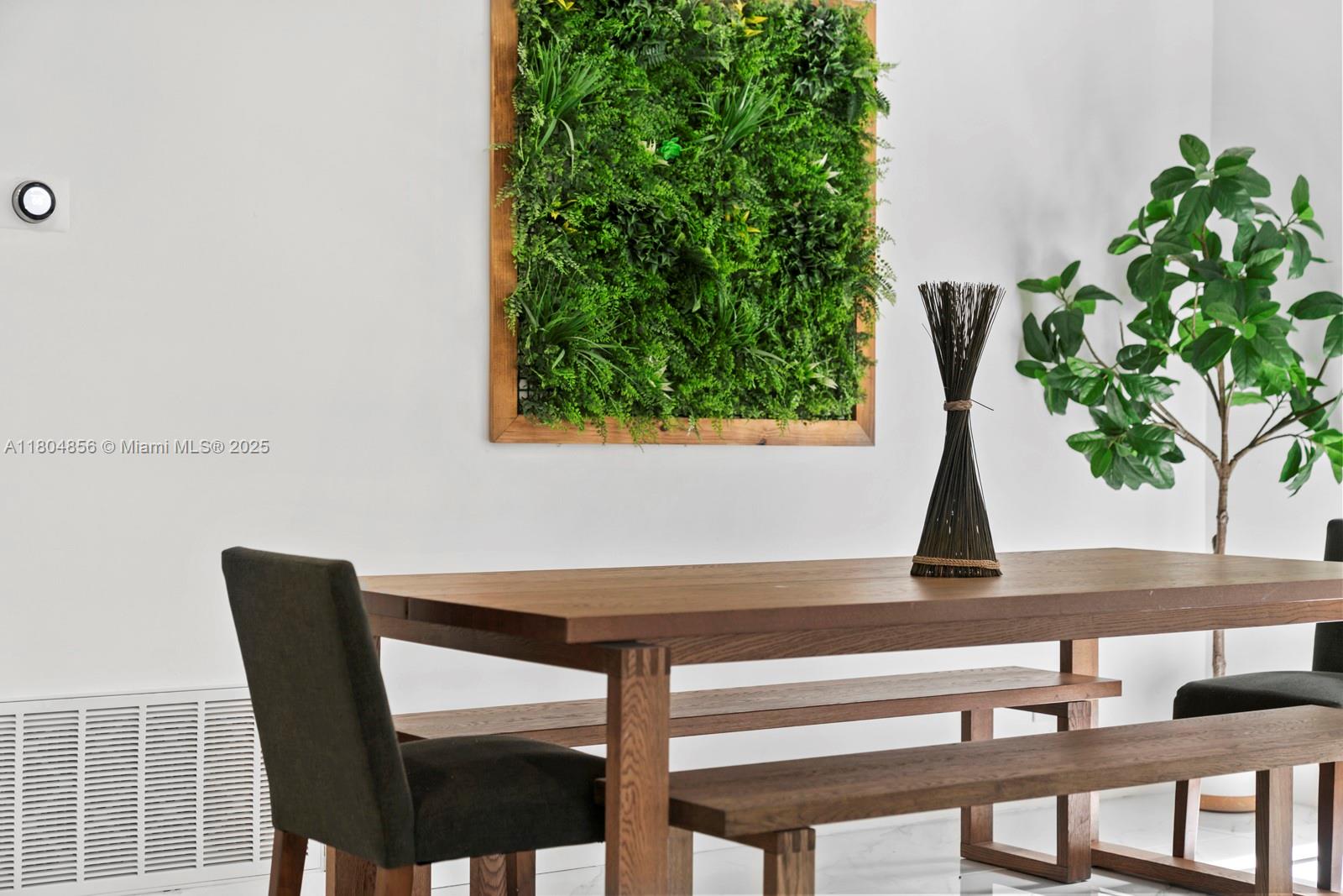 SUNSET ISLES SEC 4 - Residential Lease