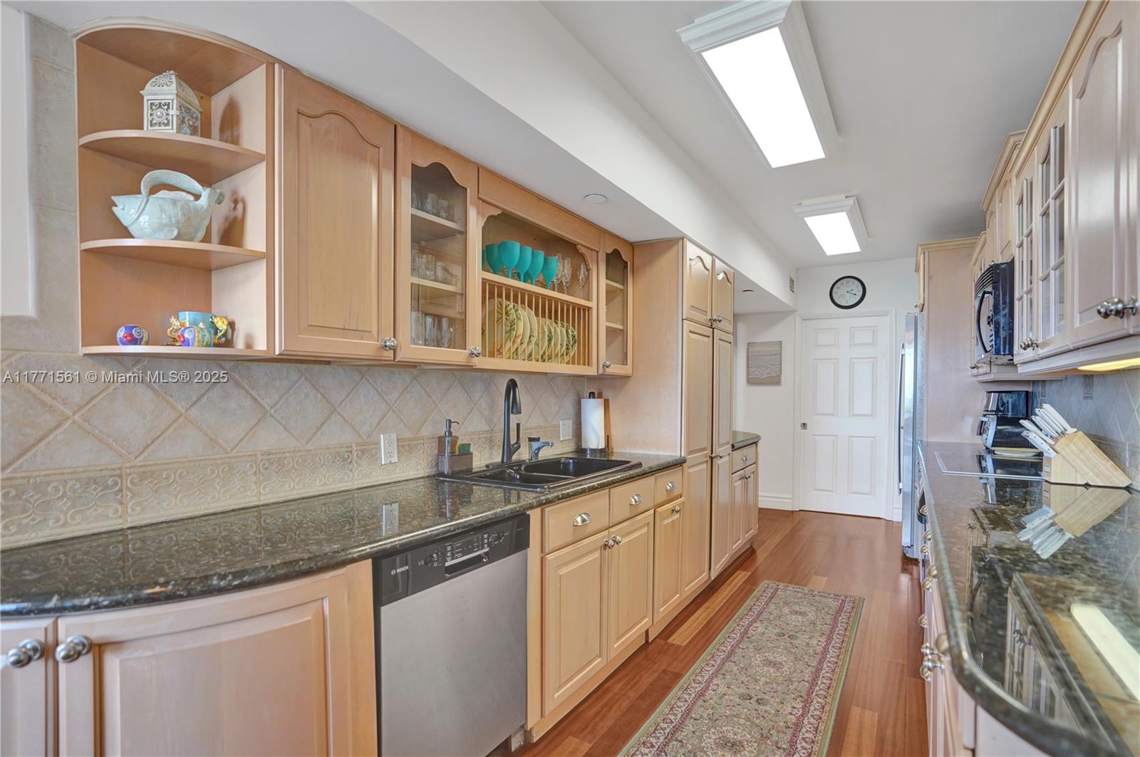 BRIGHTON CONDO - Residential Lease