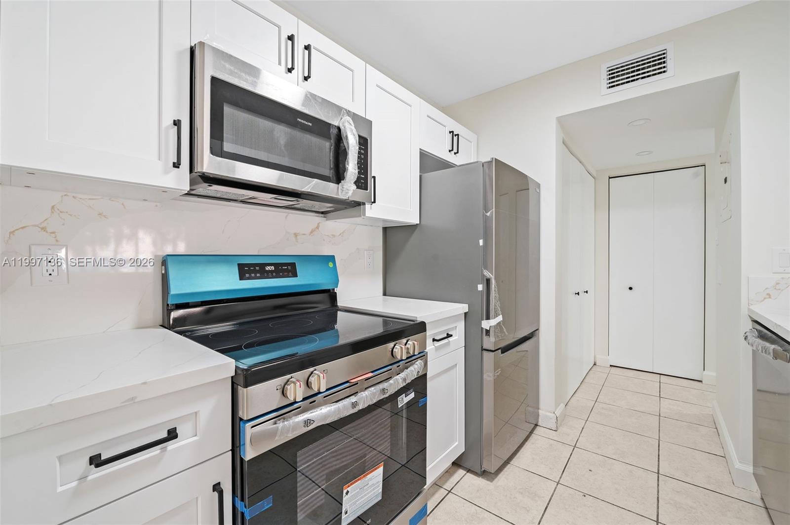 ROYAL PALM PLACE - Residential Lease