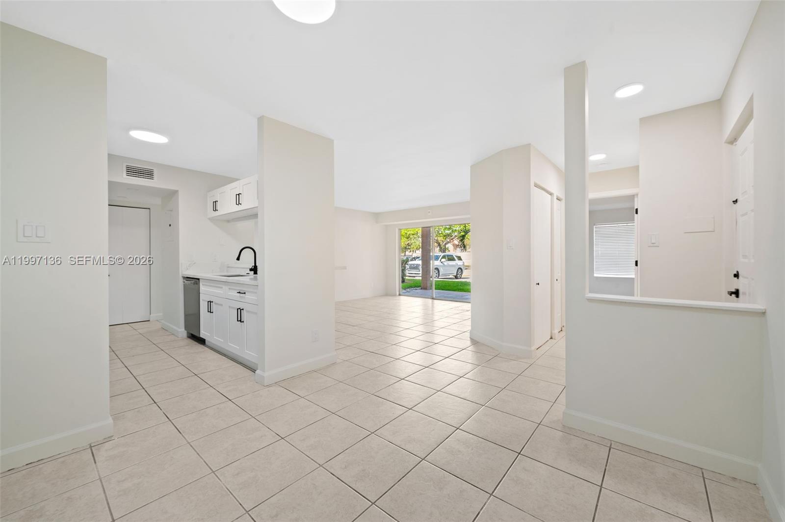 ROYAL PALM PLACE - Residential Lease