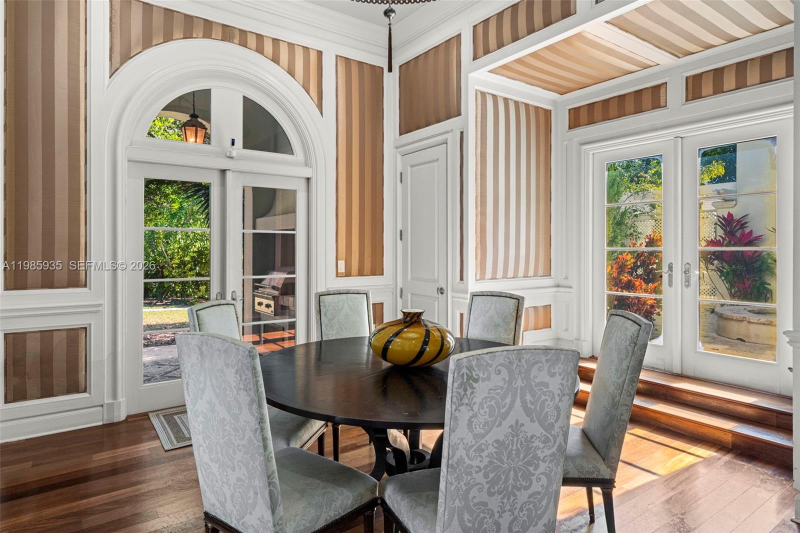 JOURNEYS END ESTATES - Residential