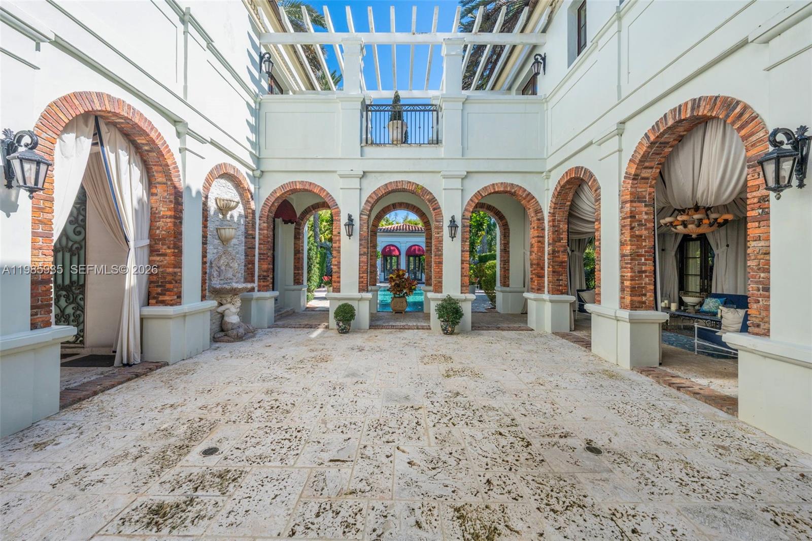 JOURNEYS END ESTATES - Residential