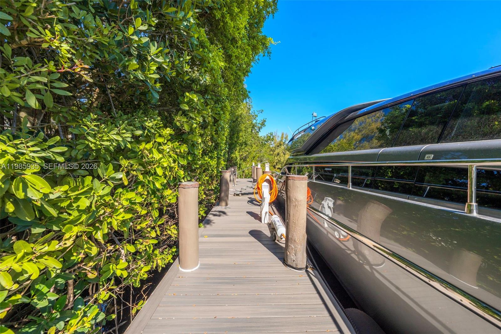 JOURNEYS END ESTATES - Residential