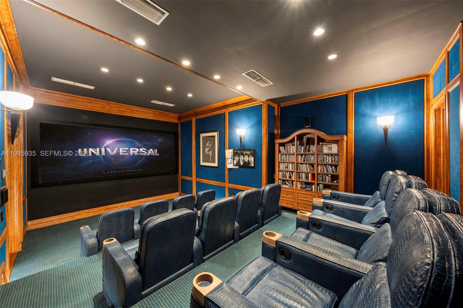 JOURNEYS END ESTATES - Residential