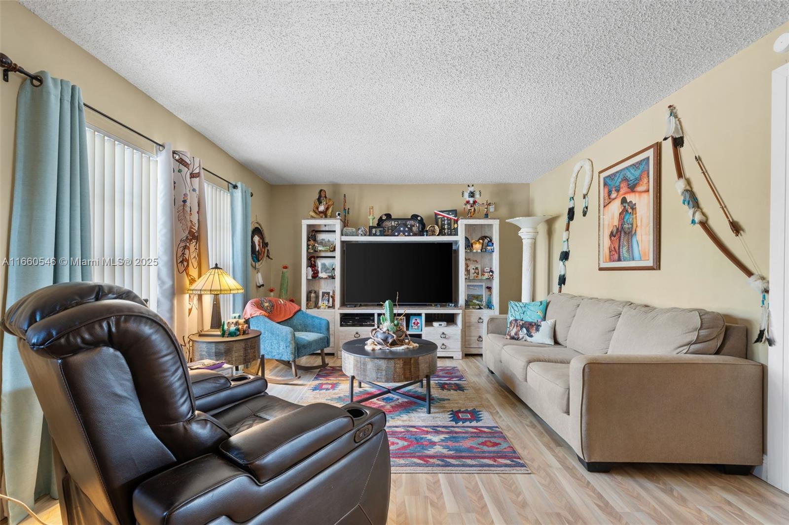 DEVON-AIRE ESTATES SEC 7 - Residential