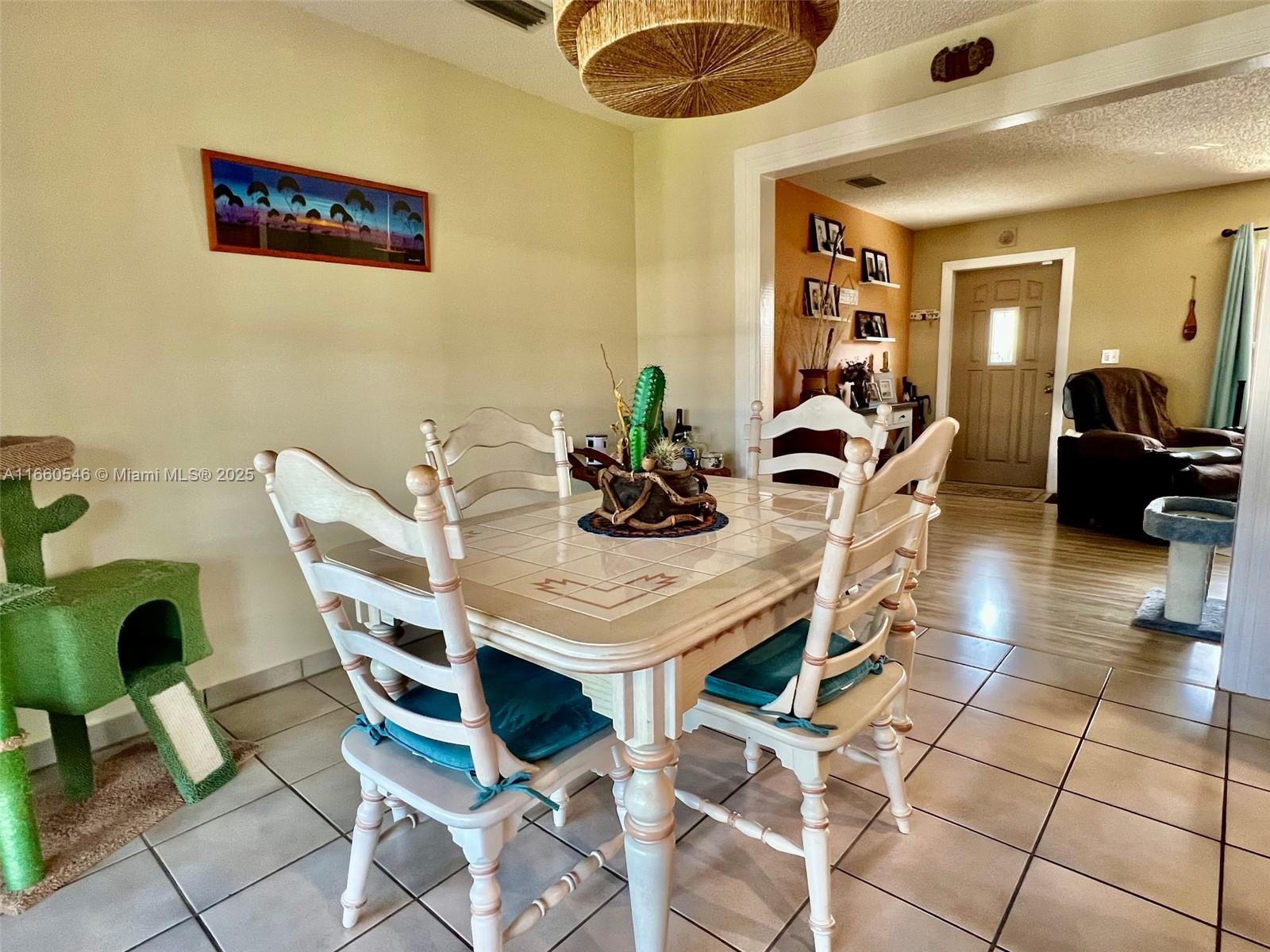 DEVON-AIRE ESTATES SEC 7 - Residential