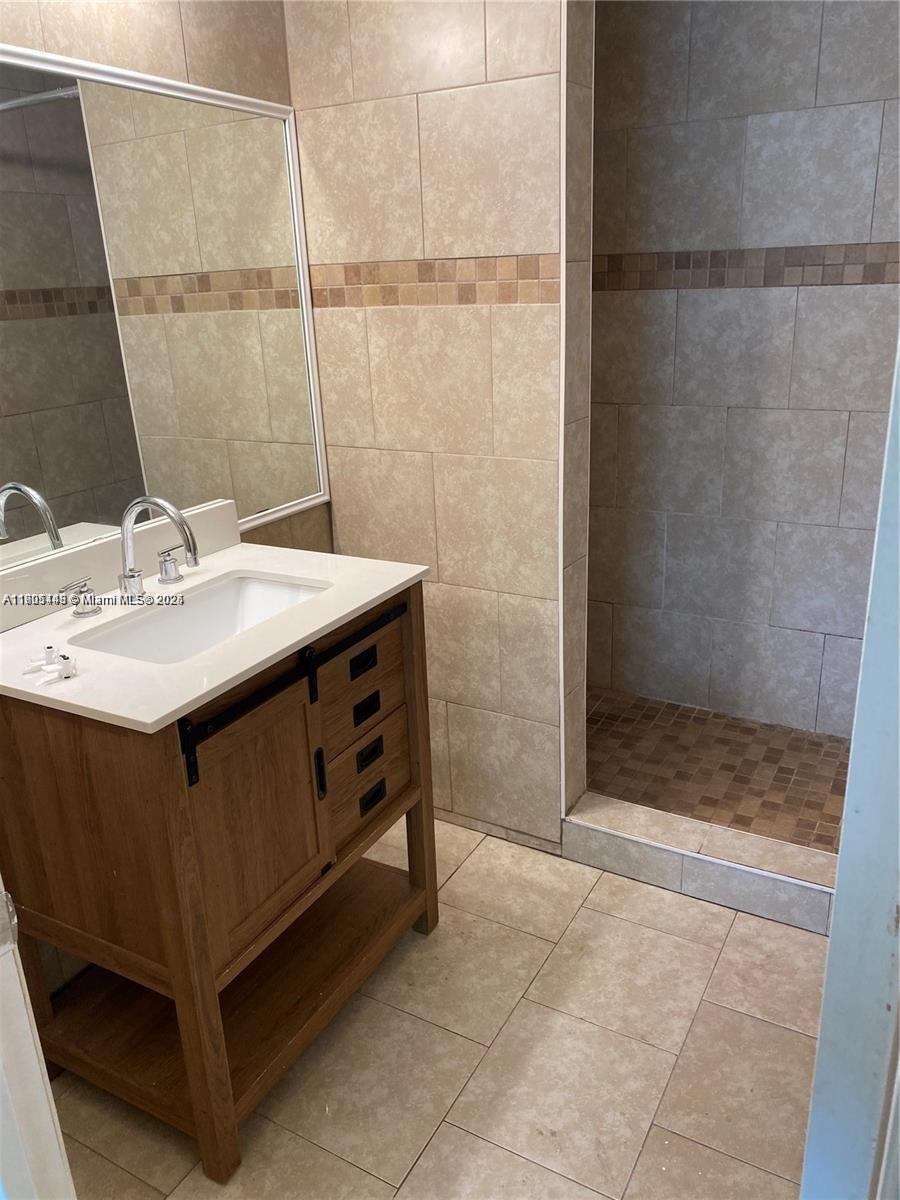 ROCK ISLAND LAND CORP - Residential