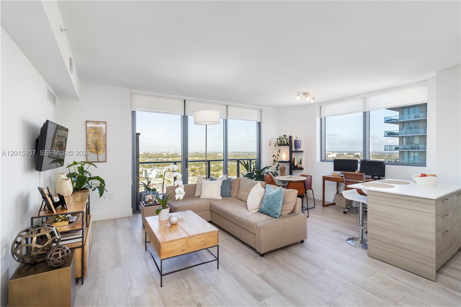 3401 MIDTOWN CONDO - Residential Lease