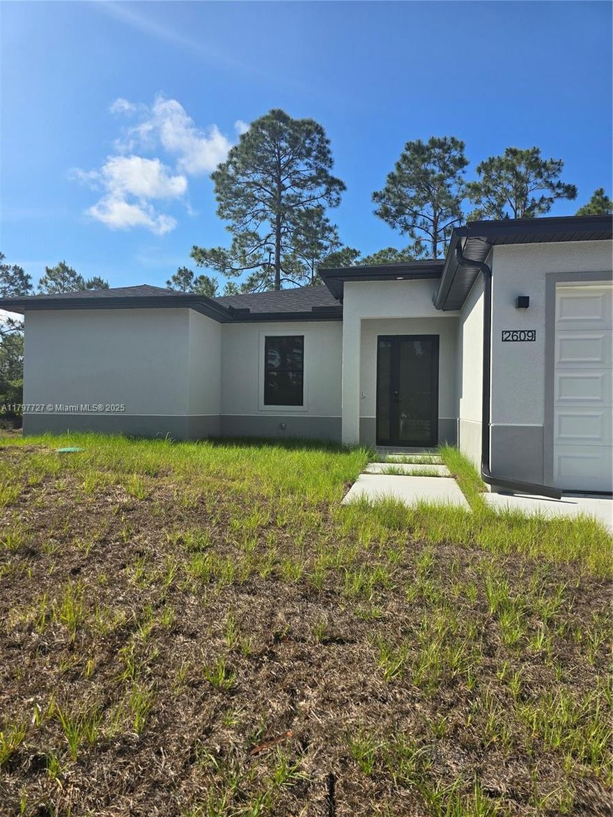 Dream Home Awaits Discover this beautiful property in one of Florida’s fastest-growing areas. Enjoy comfort, style, and easy access to I-75.