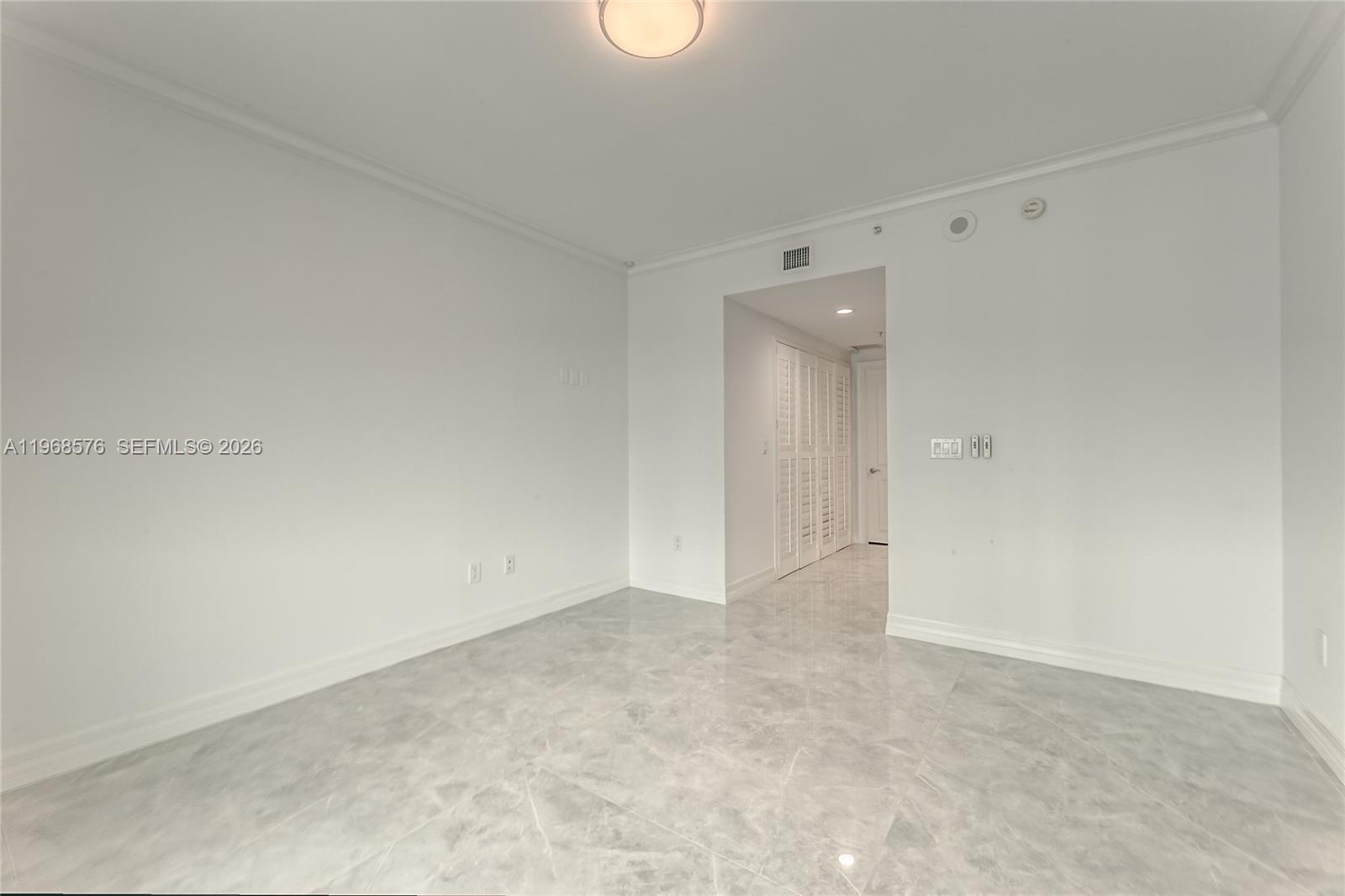 DIPLOMAT OCEANFRONT RESID - Residential