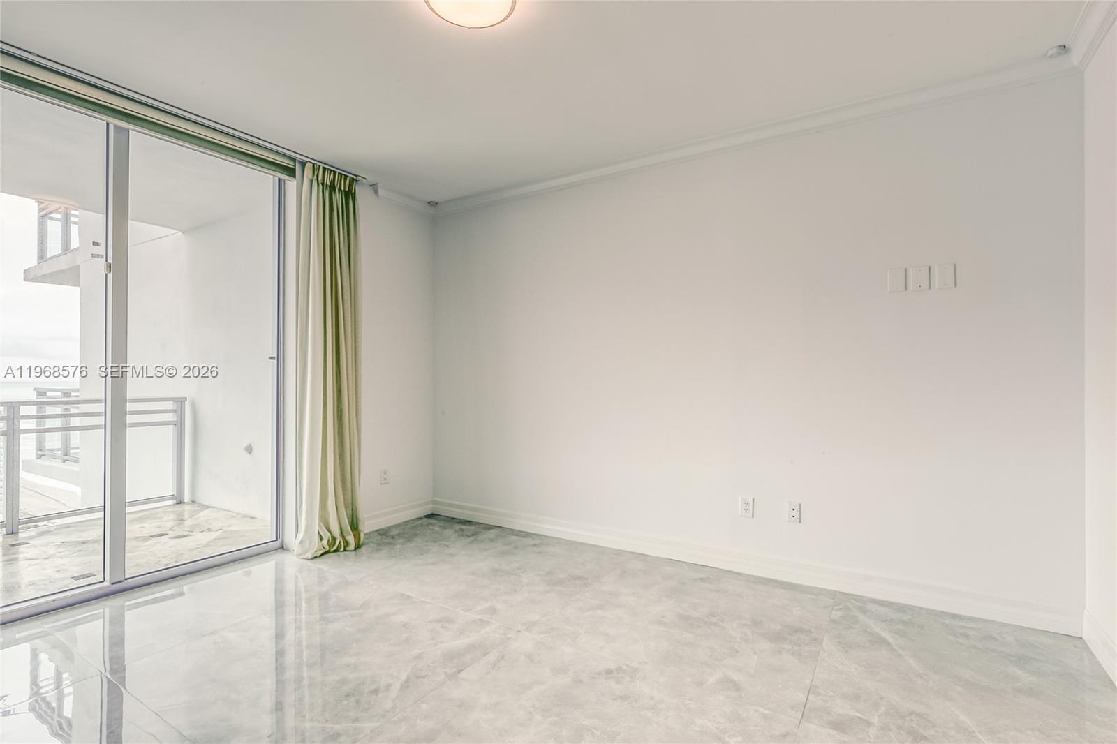 DIPLOMAT OCEANFRONT RESID - Residential