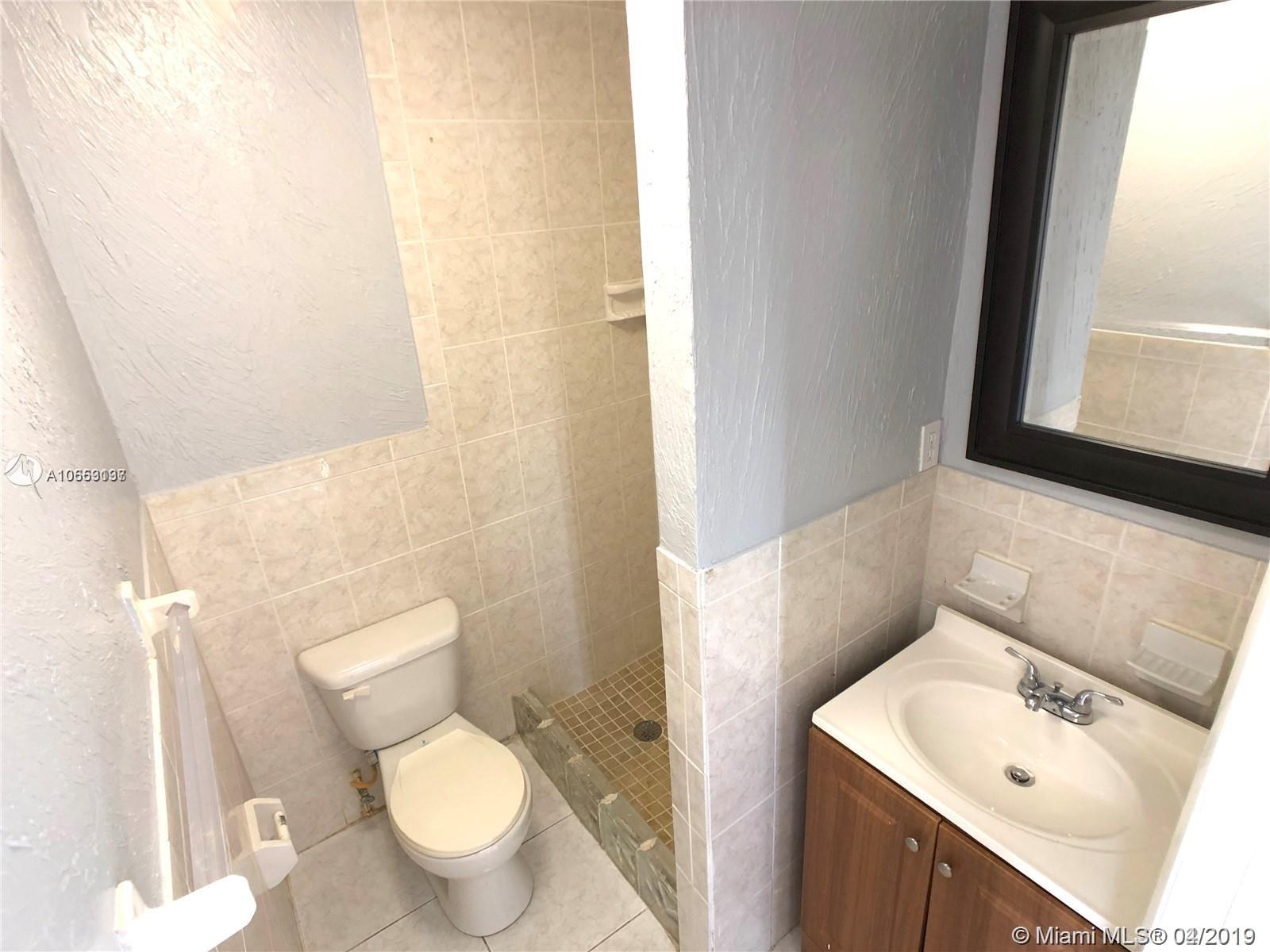 JENADA VILLAS - Residential Lease