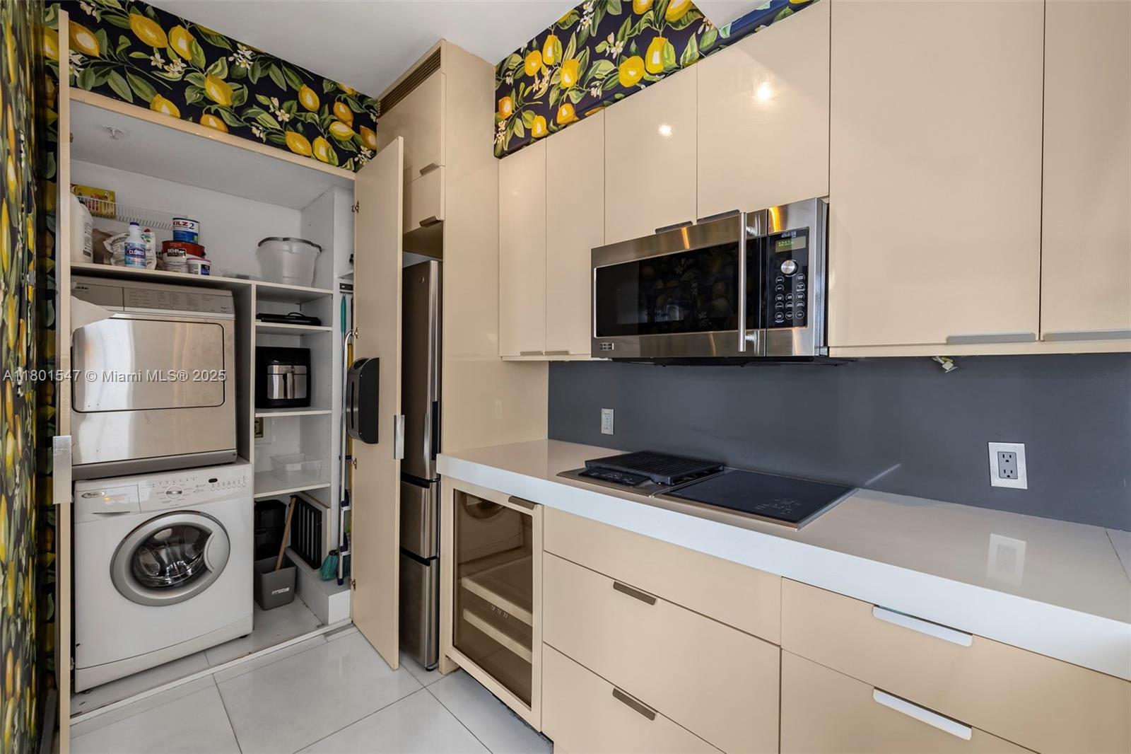 THE MARK ON BRICKELL COND - Residential