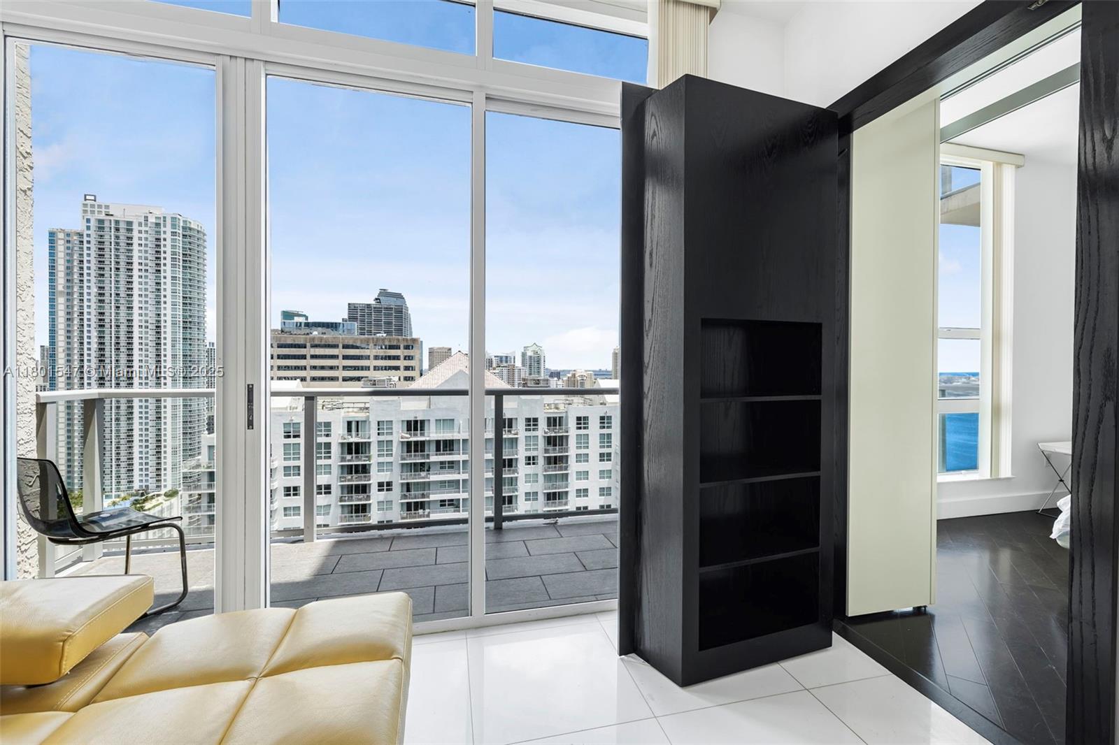 THE MARK ON BRICKELL COND - Residential