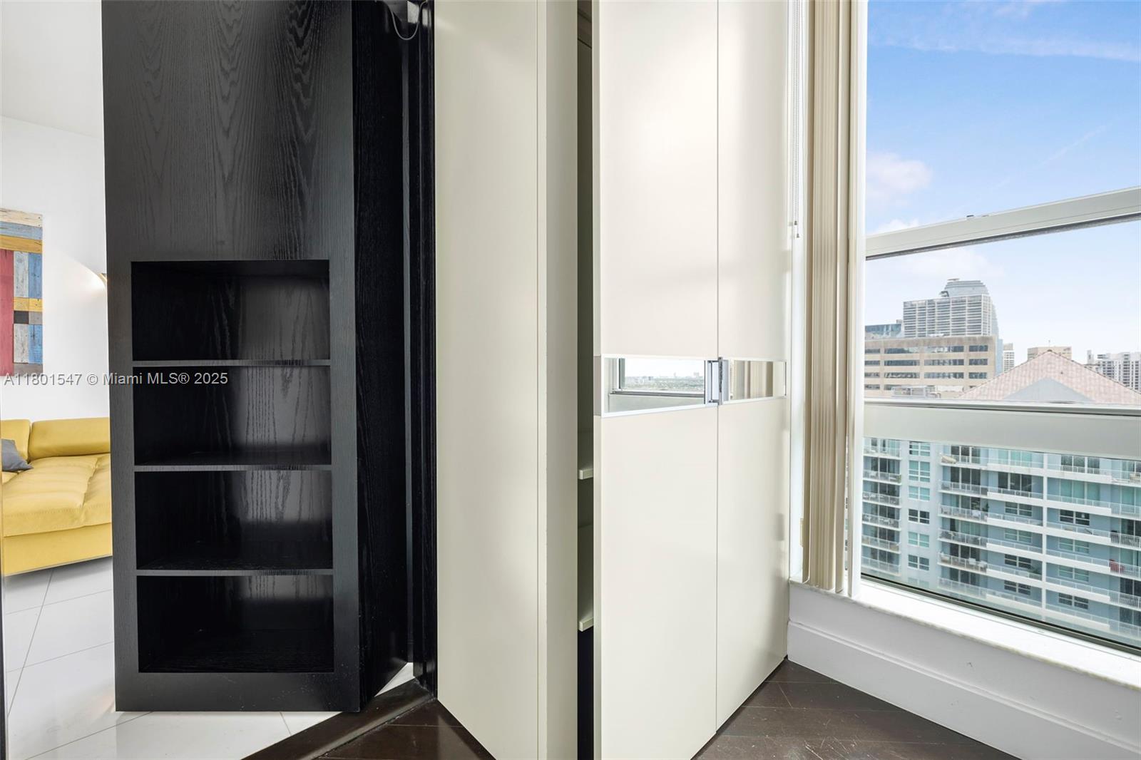 THE MARK ON BRICKELL COND - Residential